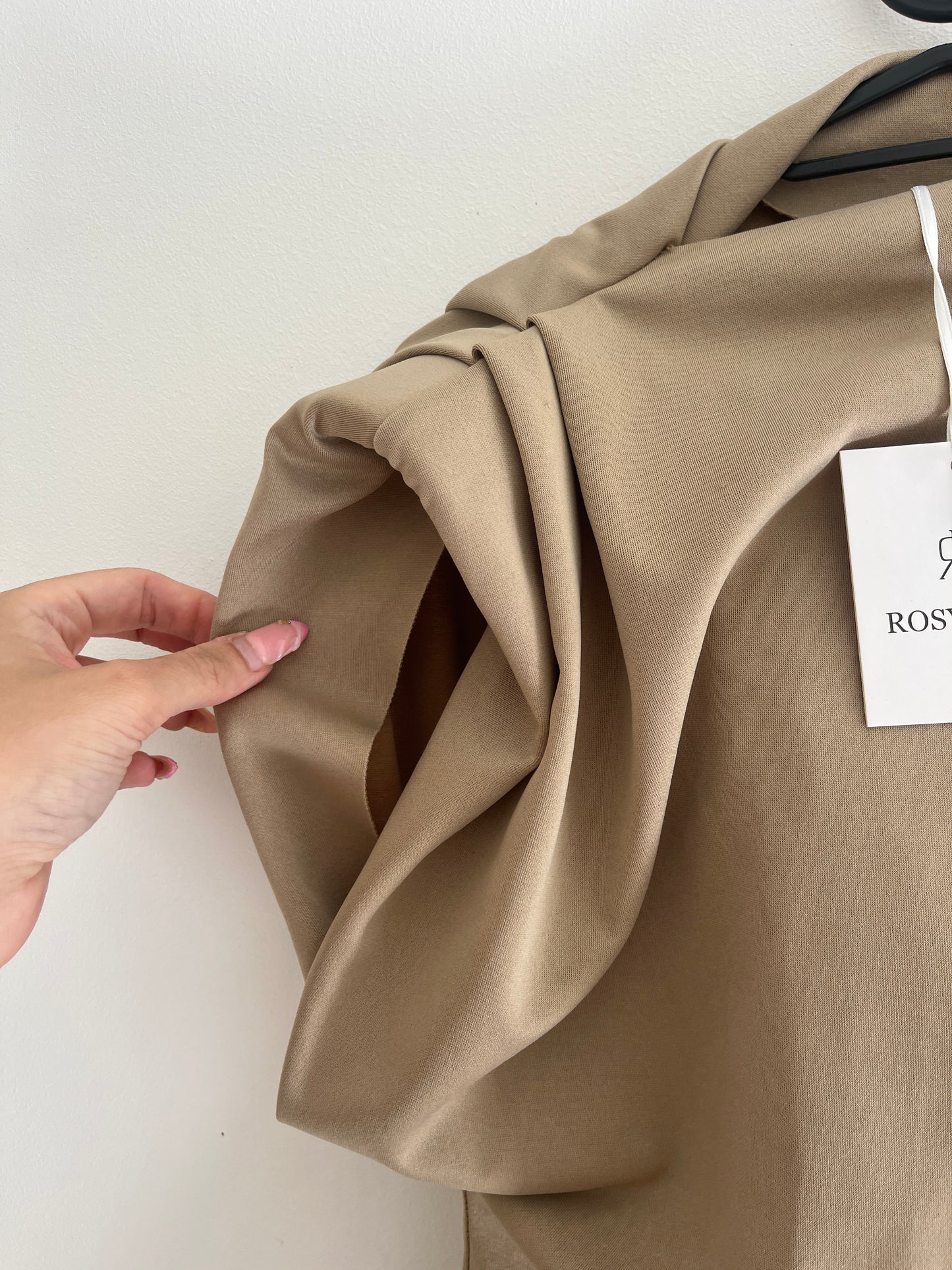 Ensemble chic beige haut épaulettes + pantalon large Rosy Days NEUF - TU