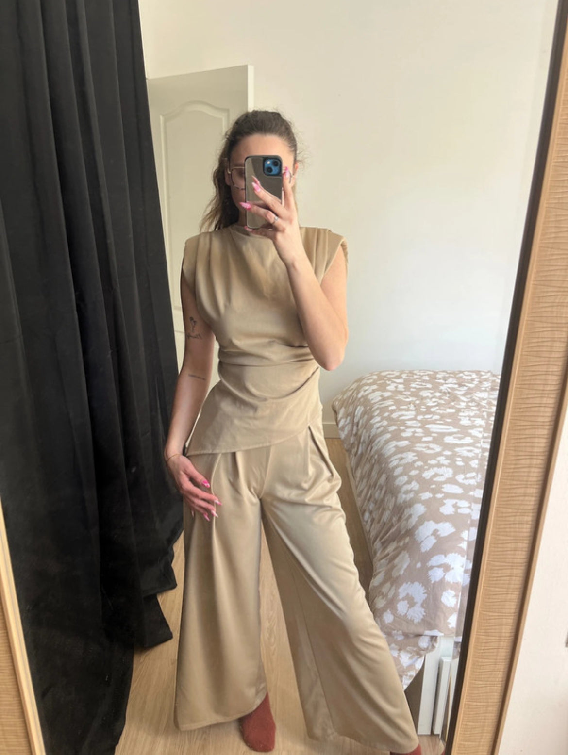 Ensemble chic beige haut épaulettes + pantalon large Rosy Days NEUF - TU