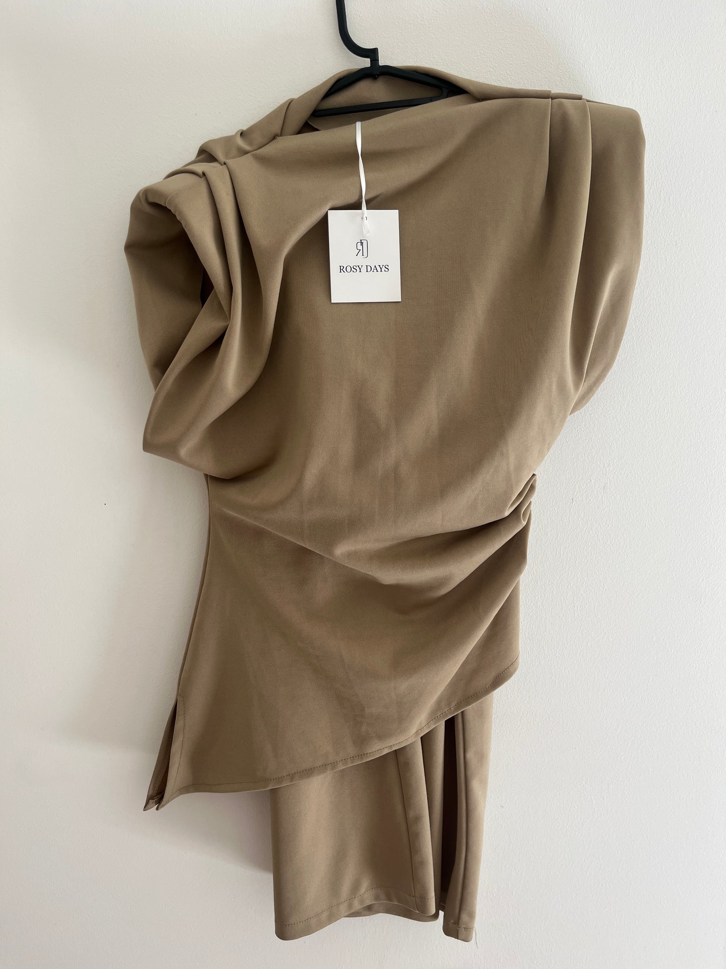 Ensemble chic beige haut épaulettes + pantalon large Rosy Days NEUF - TU