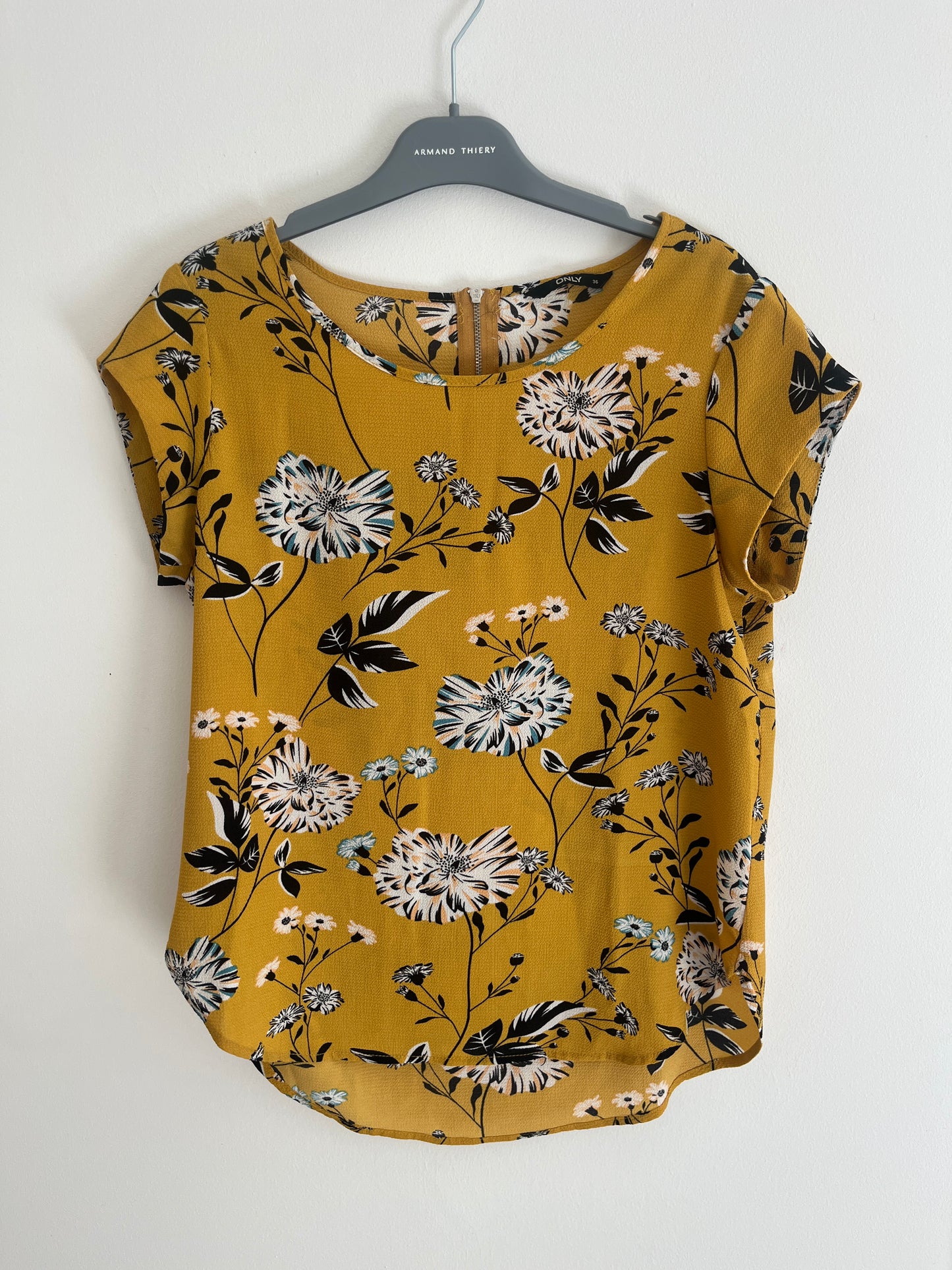 Top fluide moutarde motifs fleurs Only - 36