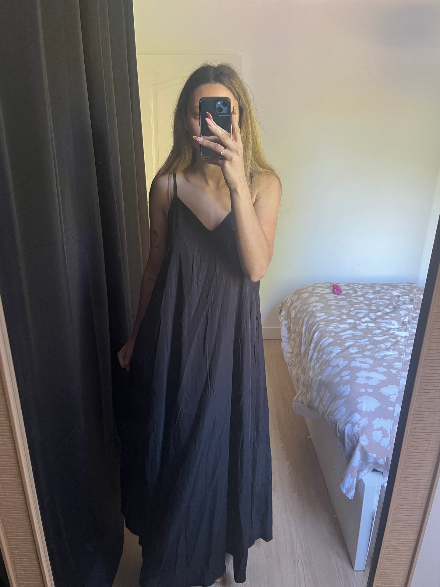 Robe longue ample et confort à bretelles noire - S