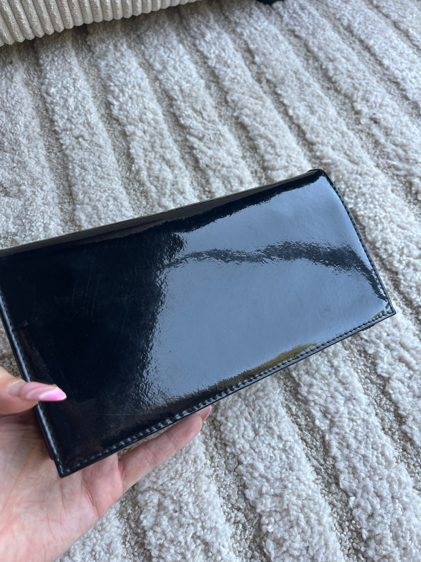 Pochette en vinyle noire