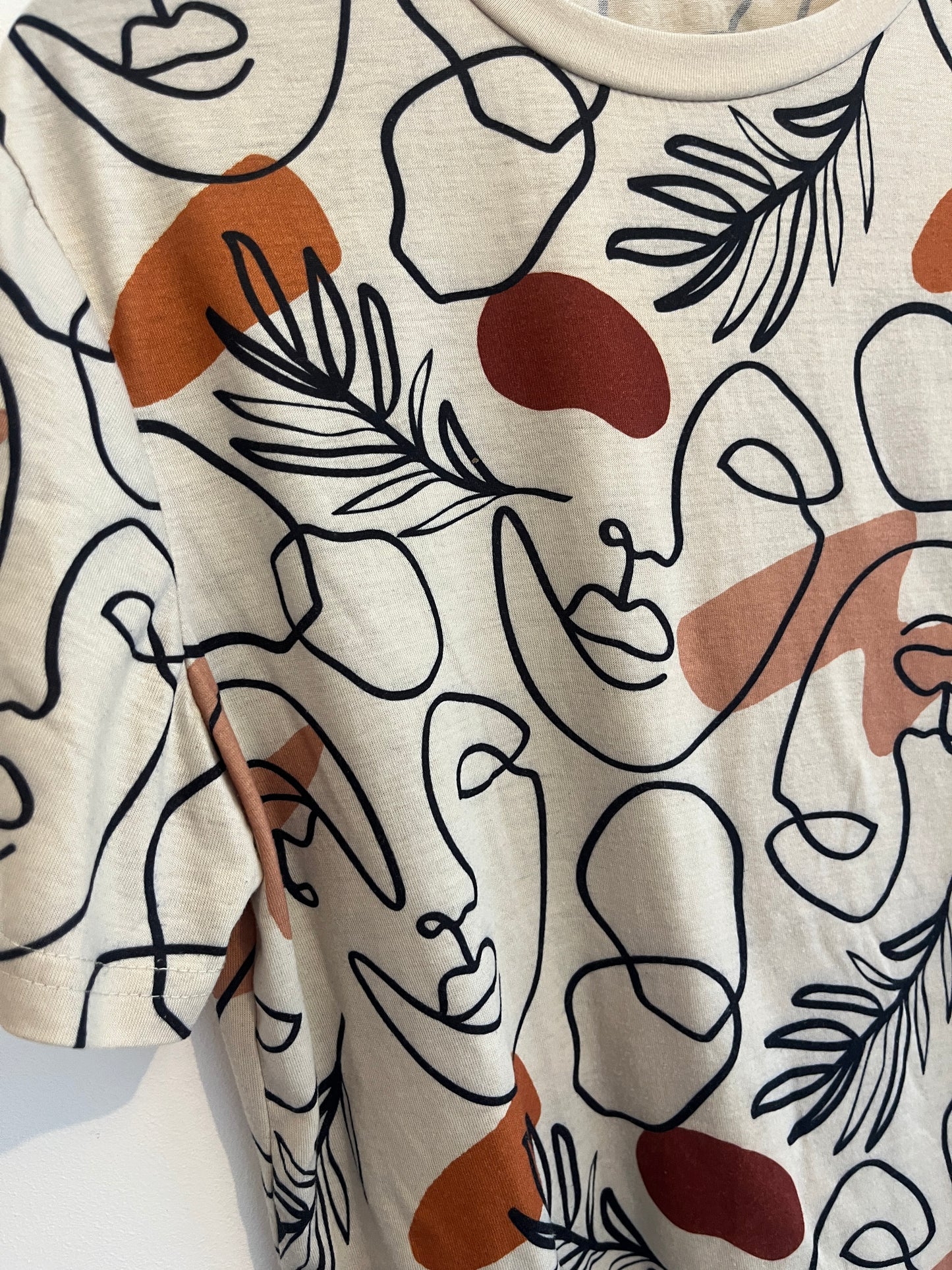 T-shirt manches courtes beige visages minimalistes - M