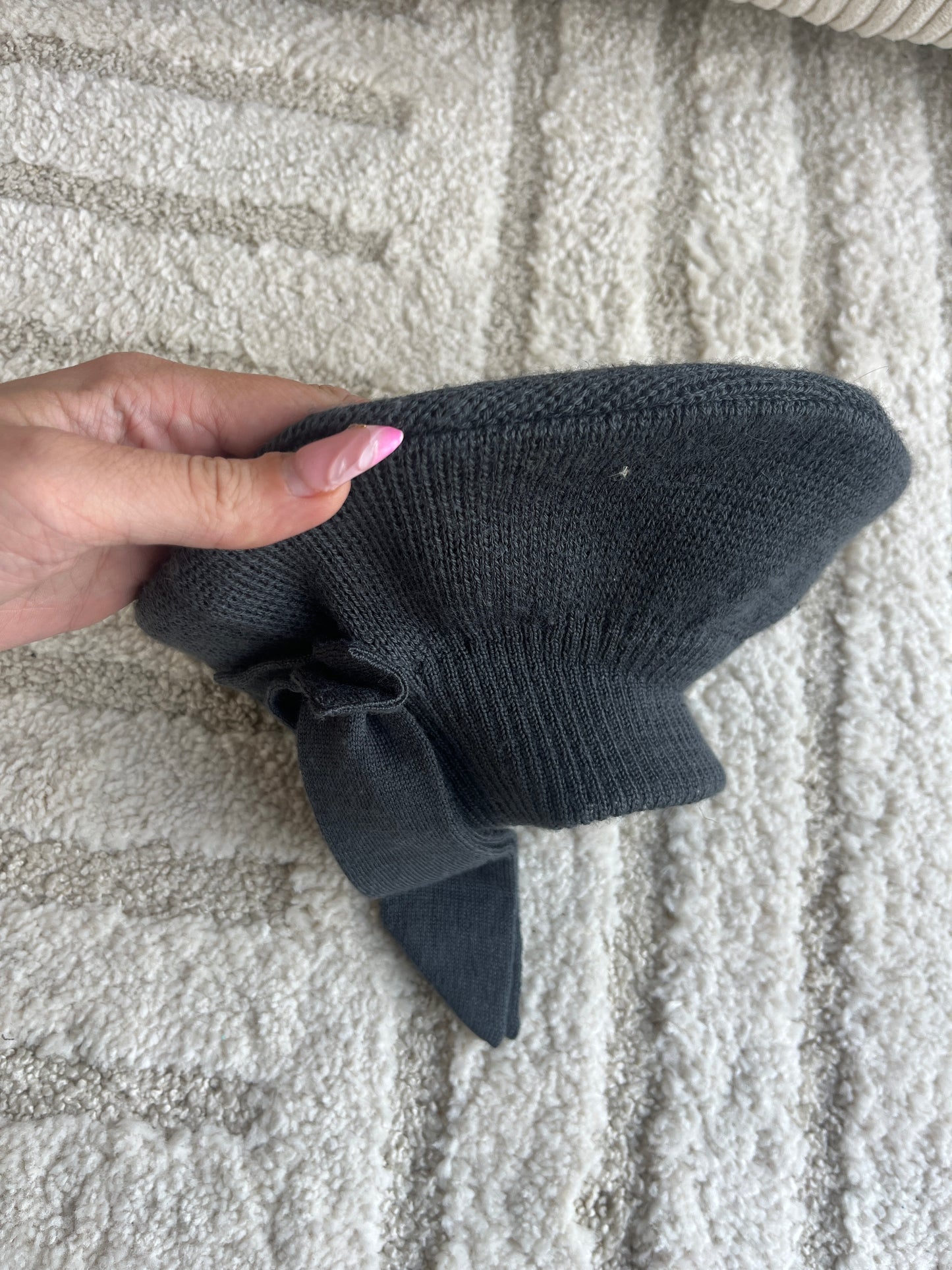 Bonnet gris en laine avec noeud Royal Mer - 48 cm