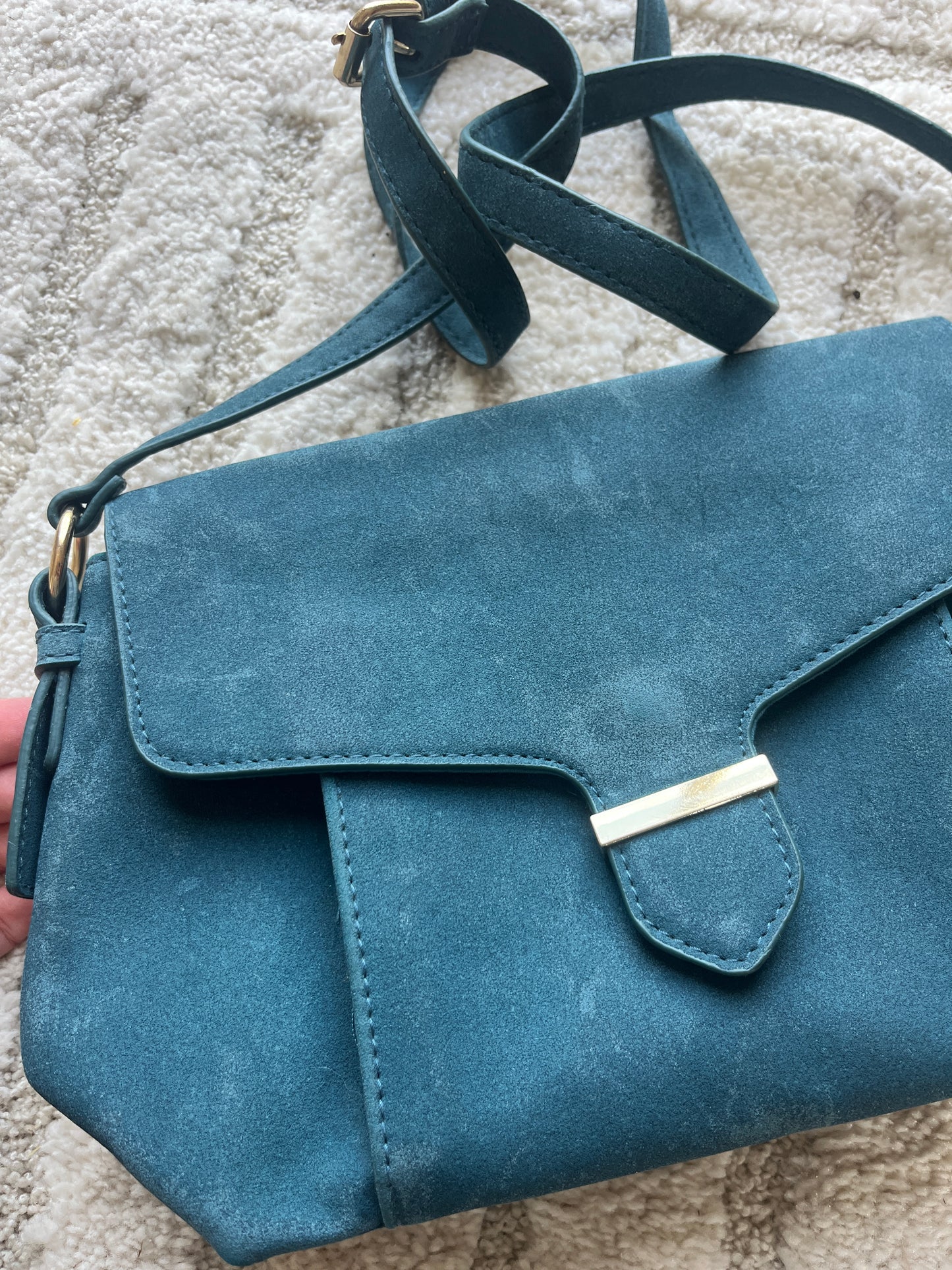Sac à main bleu canard en suédine Promod