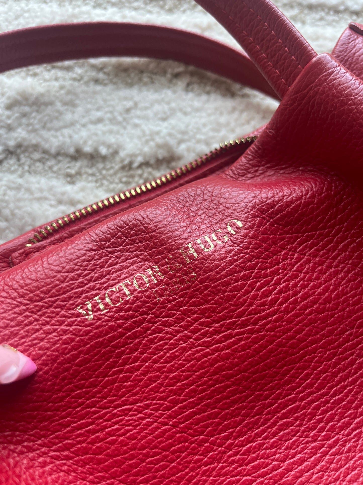 Sac à main « ballon » rouge en simili Victor&Hugo
