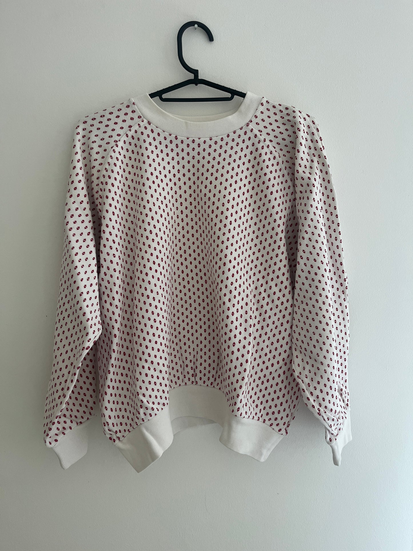 Sweat à manches longues blanc et motifs rouges Jousse - T.3 (L)