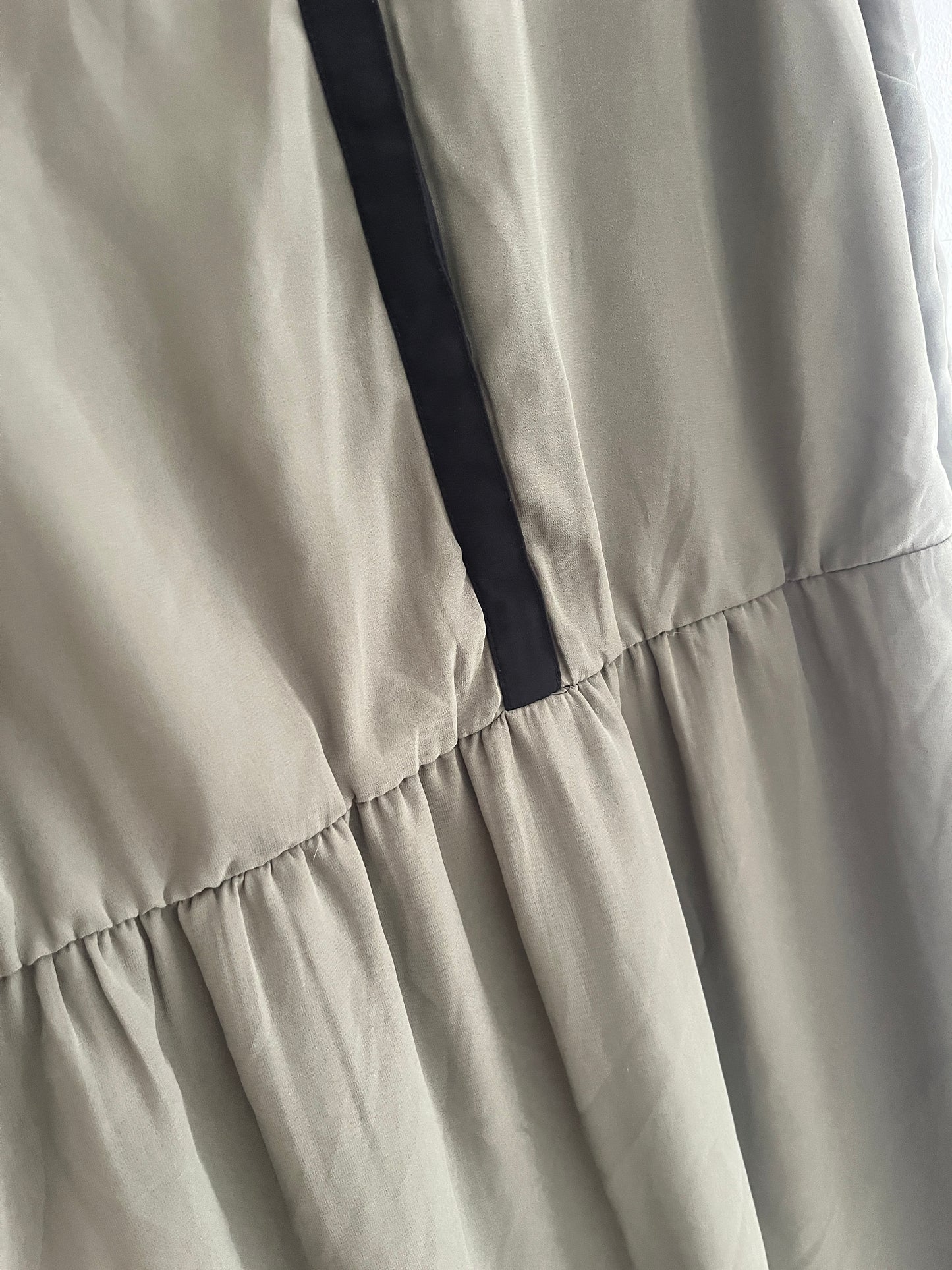 Robe sans manches kaki avec col noir KWoman - 40