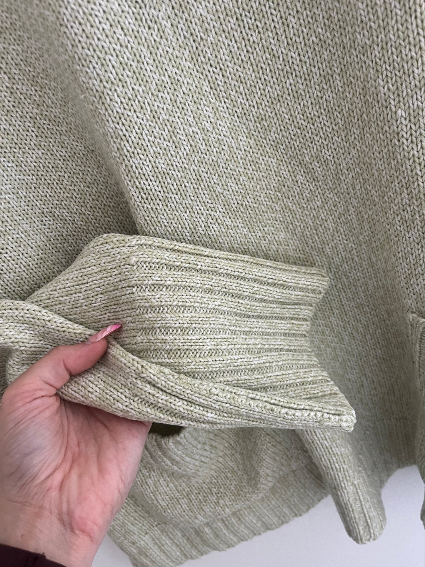Pull en maille vert avec poches, boutons et gros col Damart - 52