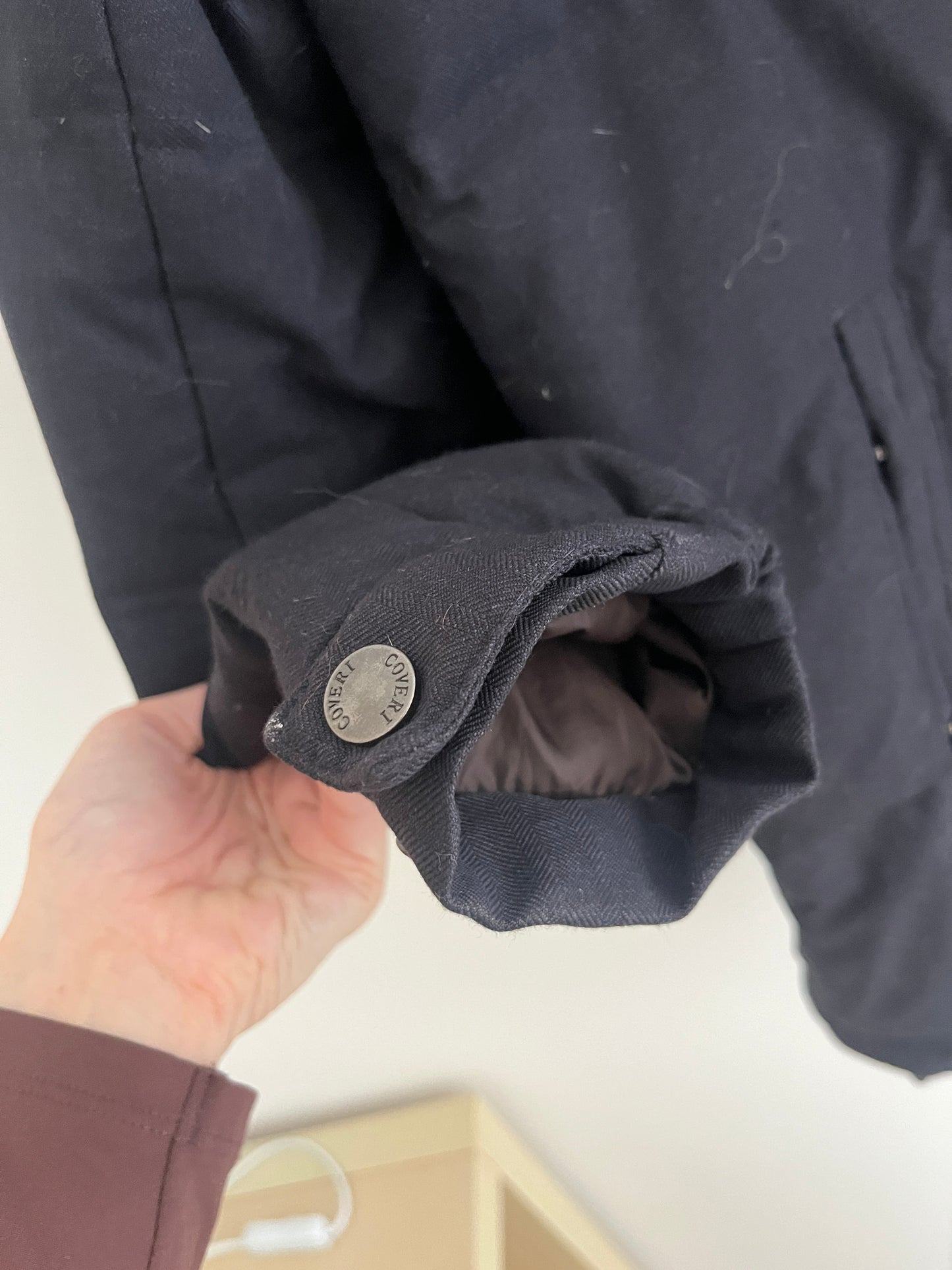 Blouson bleu marine avec capuche en plumes Coveri - 46