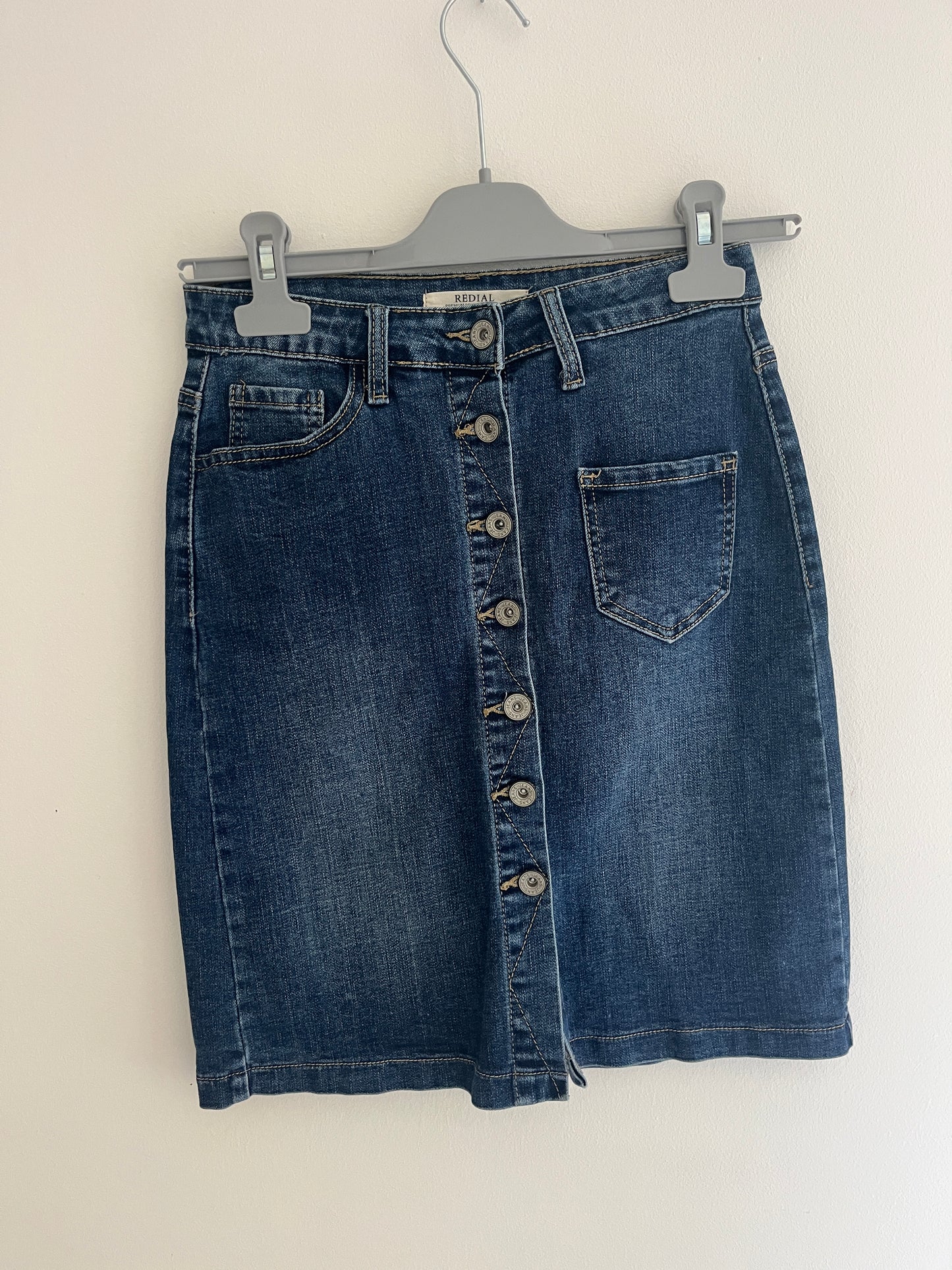 Jupe en jean avec boutons Redial - 34