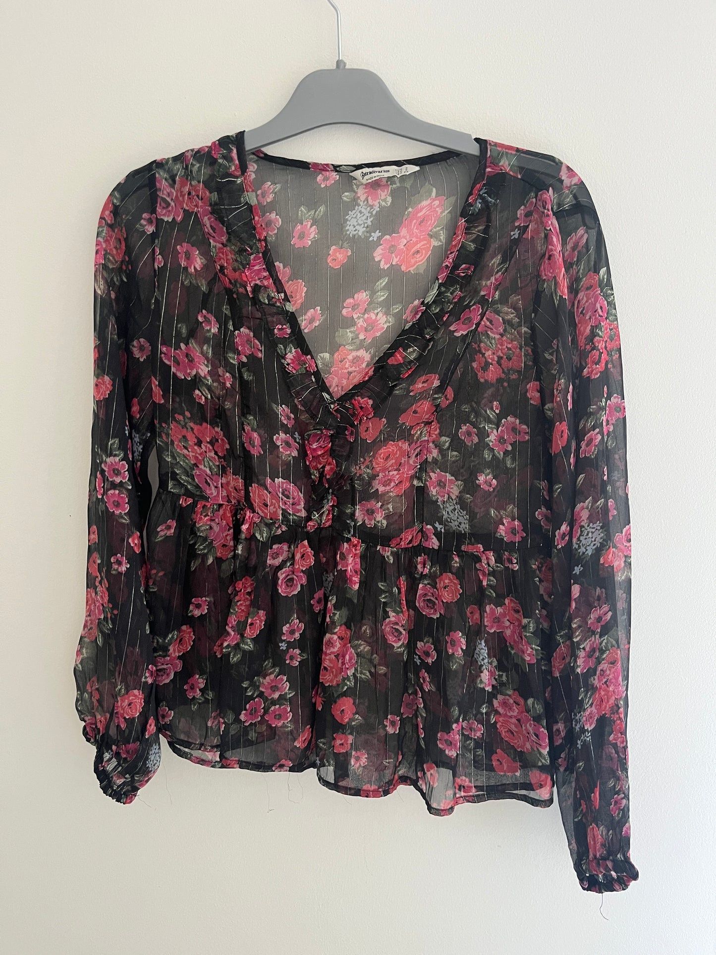 Blouse transparente et légère noir fleurs roses Stradivarius - S