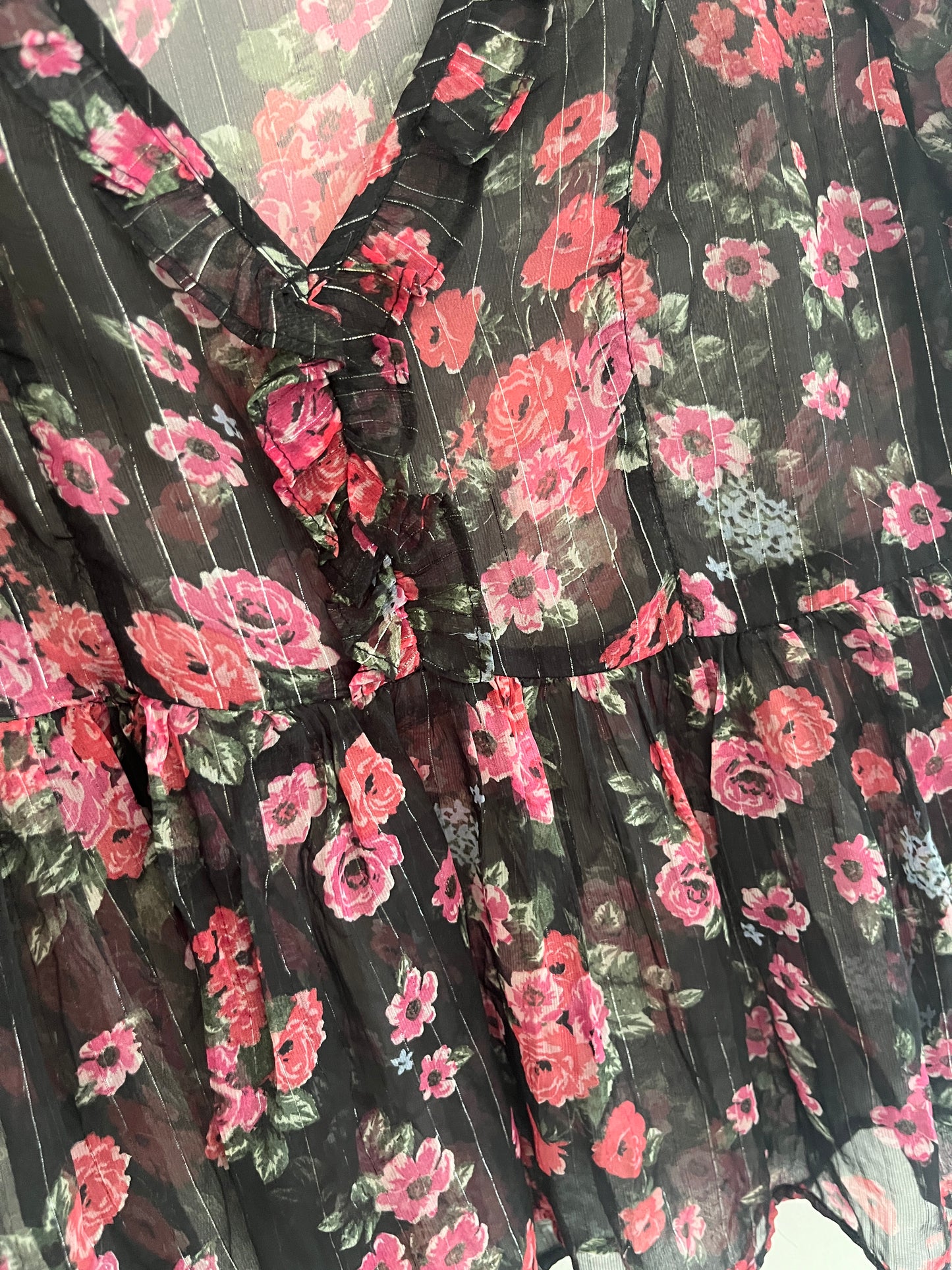 Blouse transparente et légère noir fleurs roses Stradivarius - S