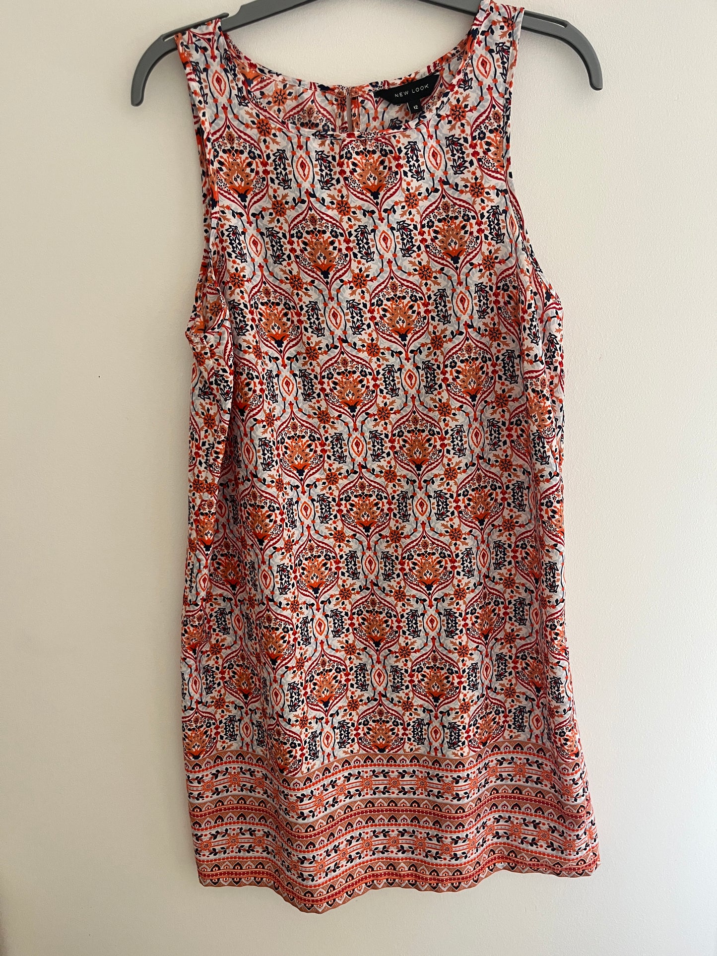 Robe été sans manches à motifs rouges New Look - T.12 (40/42)