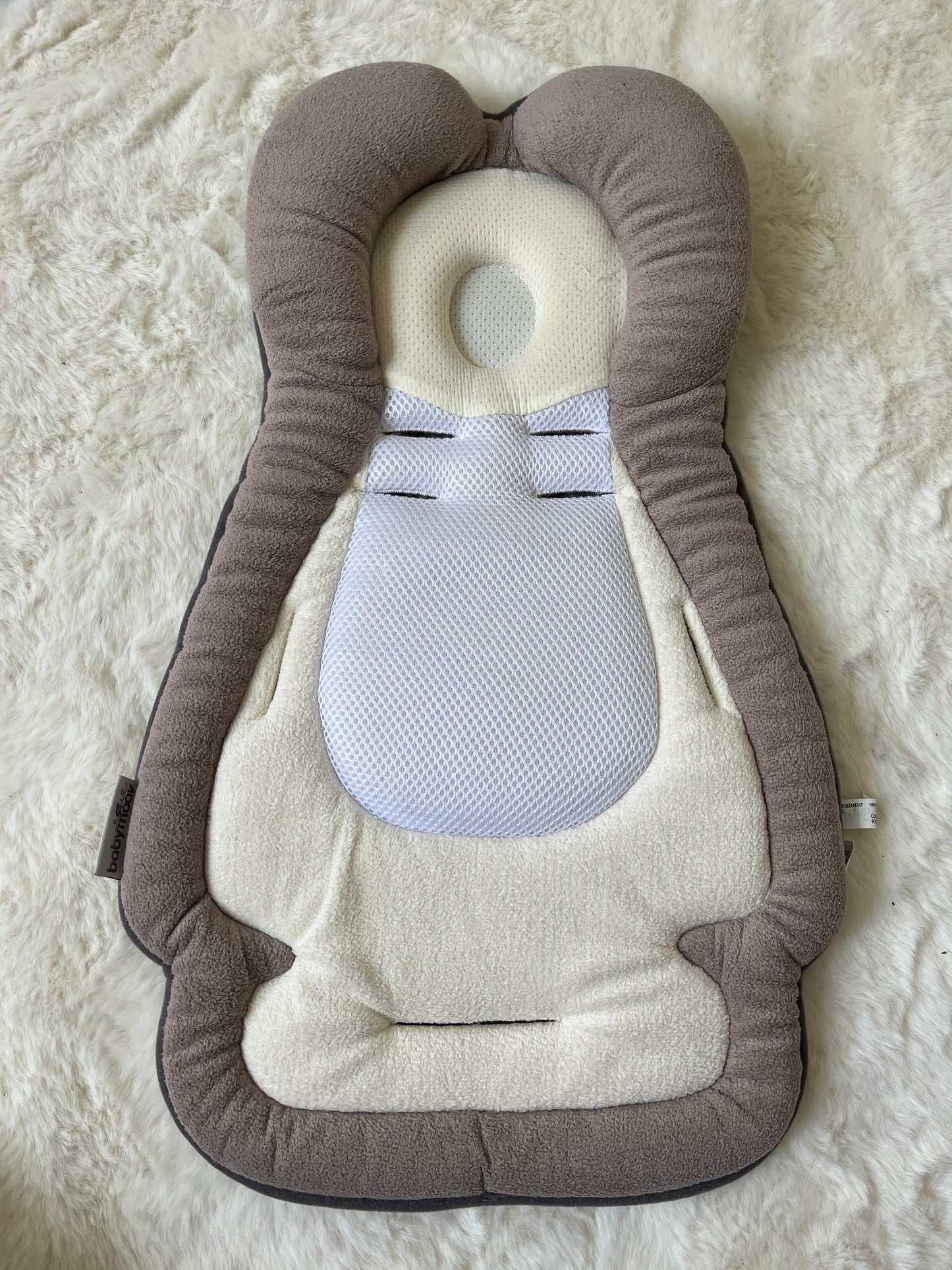 Coussin réducteur morphologique BabyMoov beige et marron