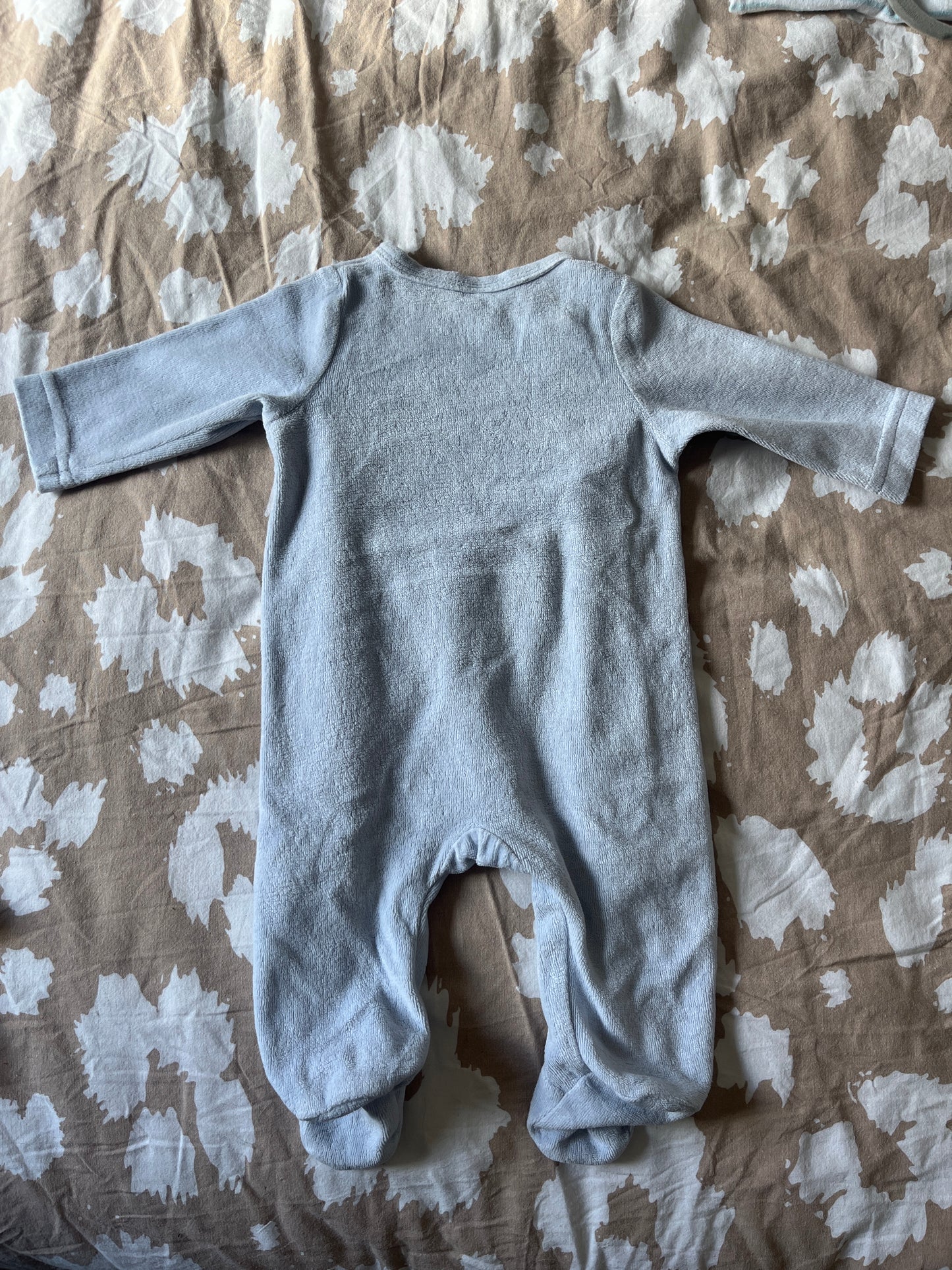 Pyjama en velours bleu ciel tête de chat - 1 mois