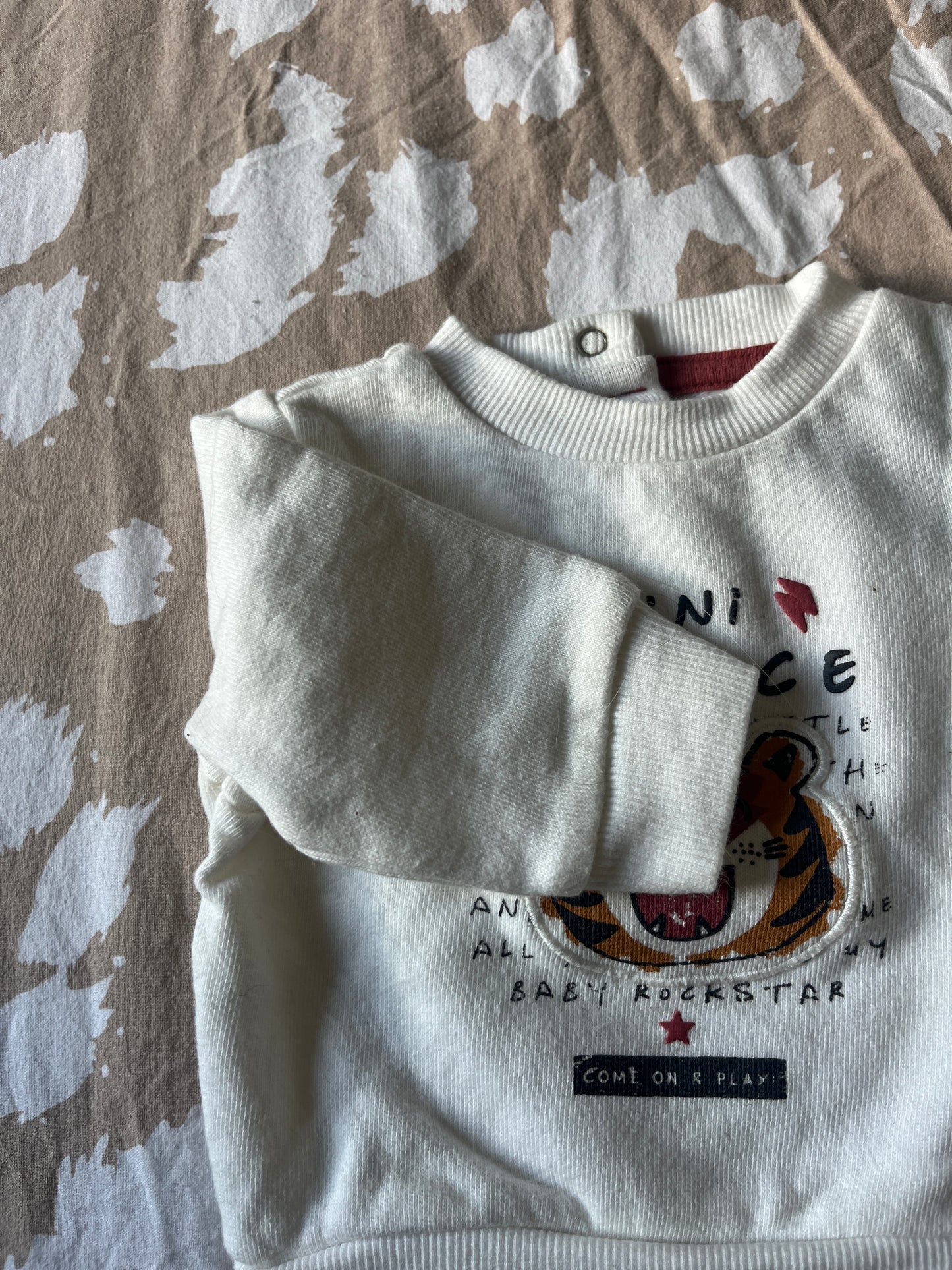 Sweat-shirt à manches longues « mini féroce » - 1 mois