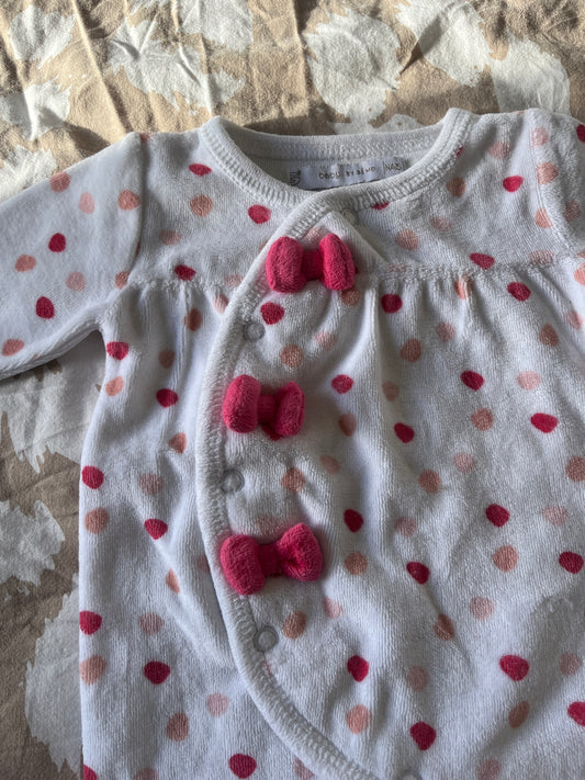 Pyjama en velours avec nœuds en relief - naissance