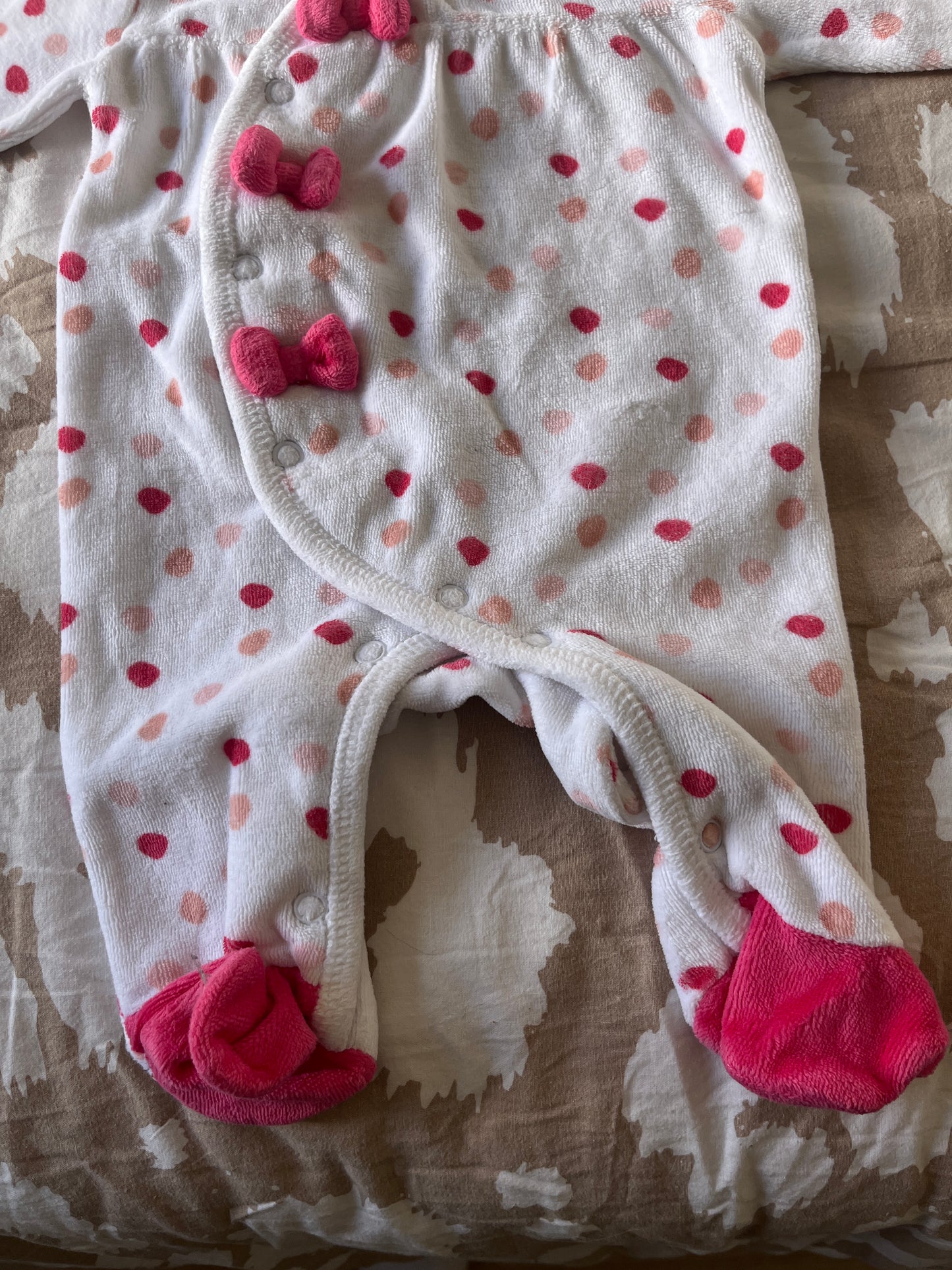 Pyjama en velours avec nœuds en relief - naissance