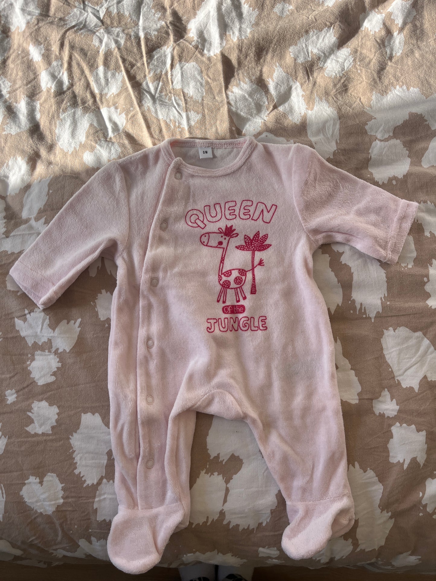 Pyjama en velours rose « queen of the jungle » - 0 mois