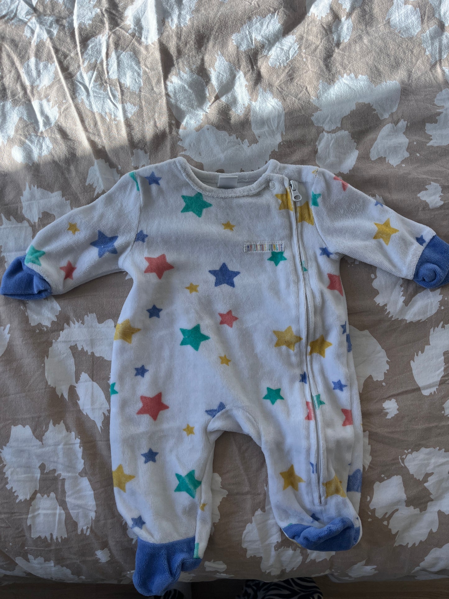 Pyjama en velours à zip motifs étoiles - 0 mois
