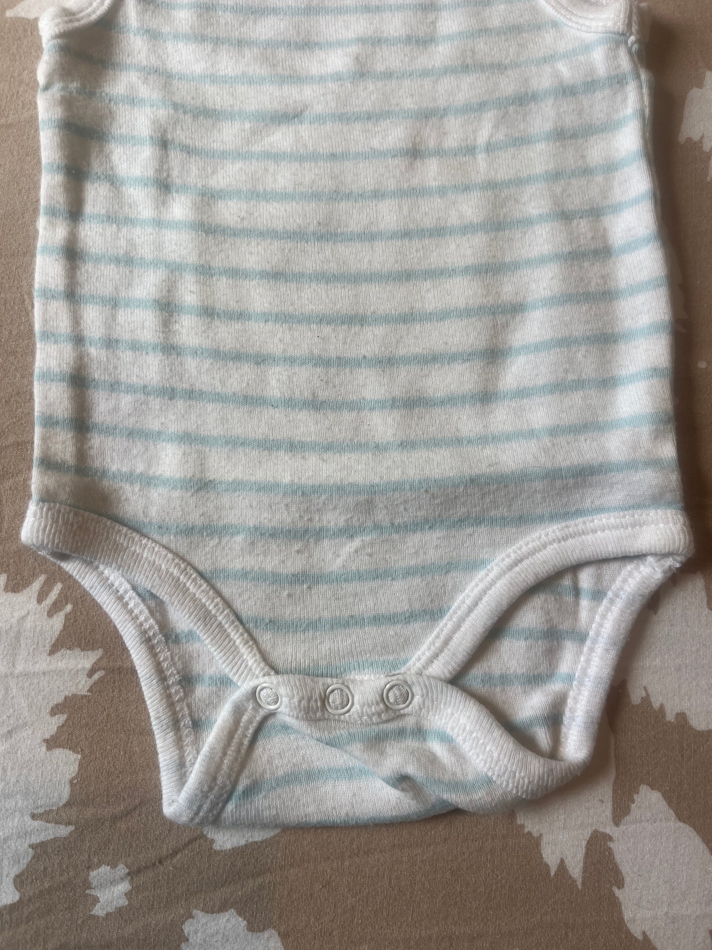 Body sans manches blanc rayé bleu clair - 3 mois