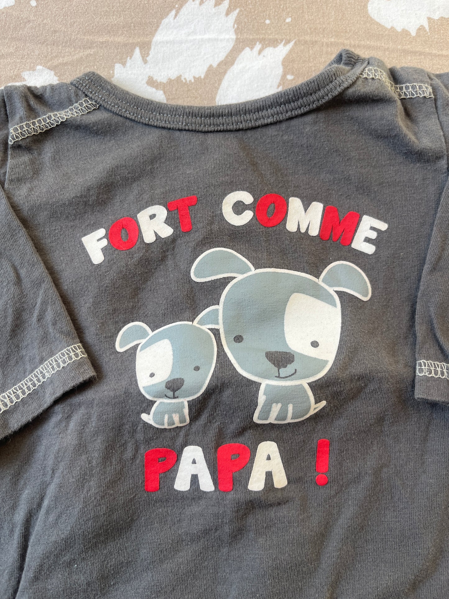 T-shirt à manches longues avec chiens « fort comme papa ! » - 3 mois