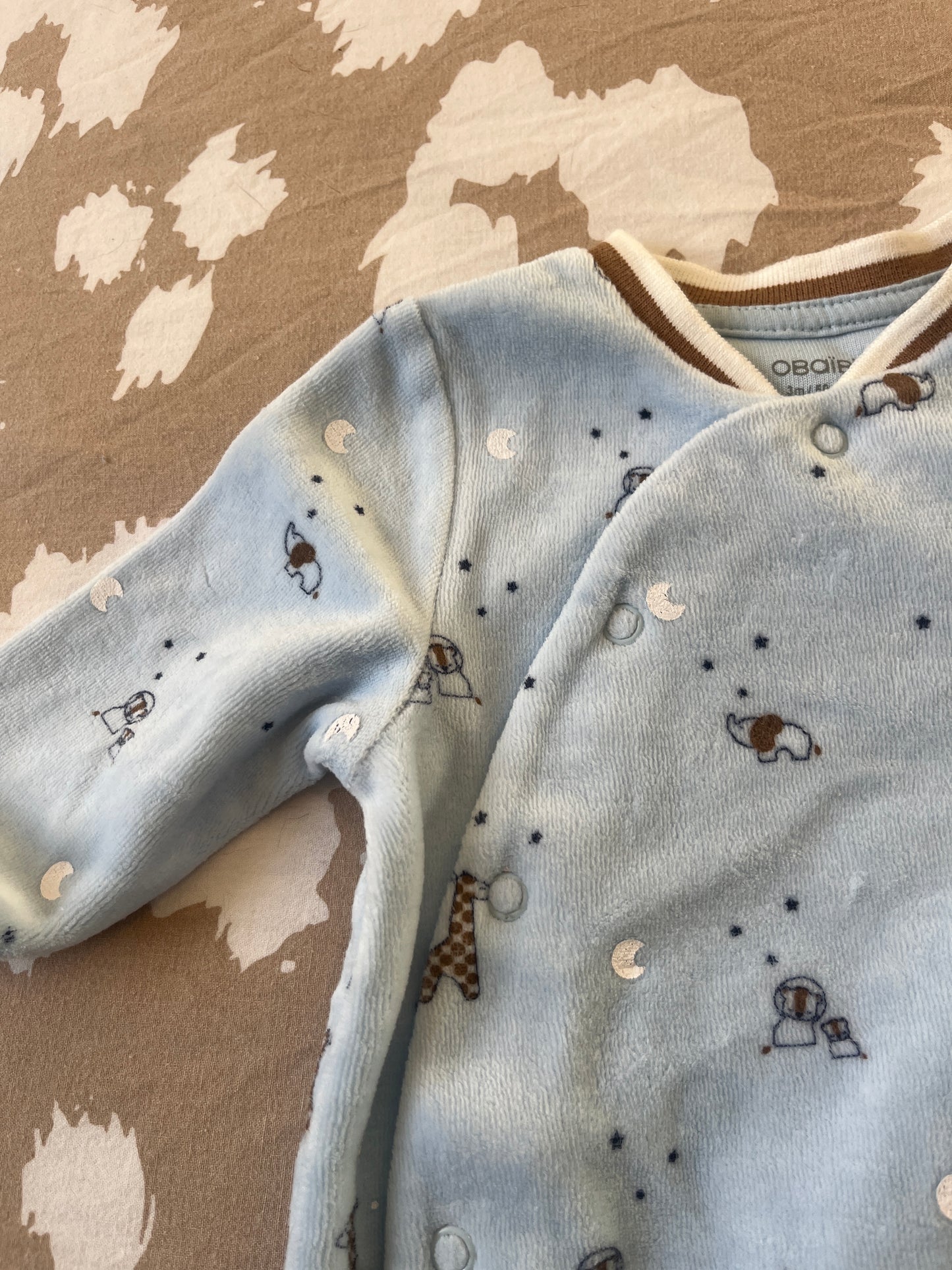 Pyjama en velours bleu avec animaux - 3 mois