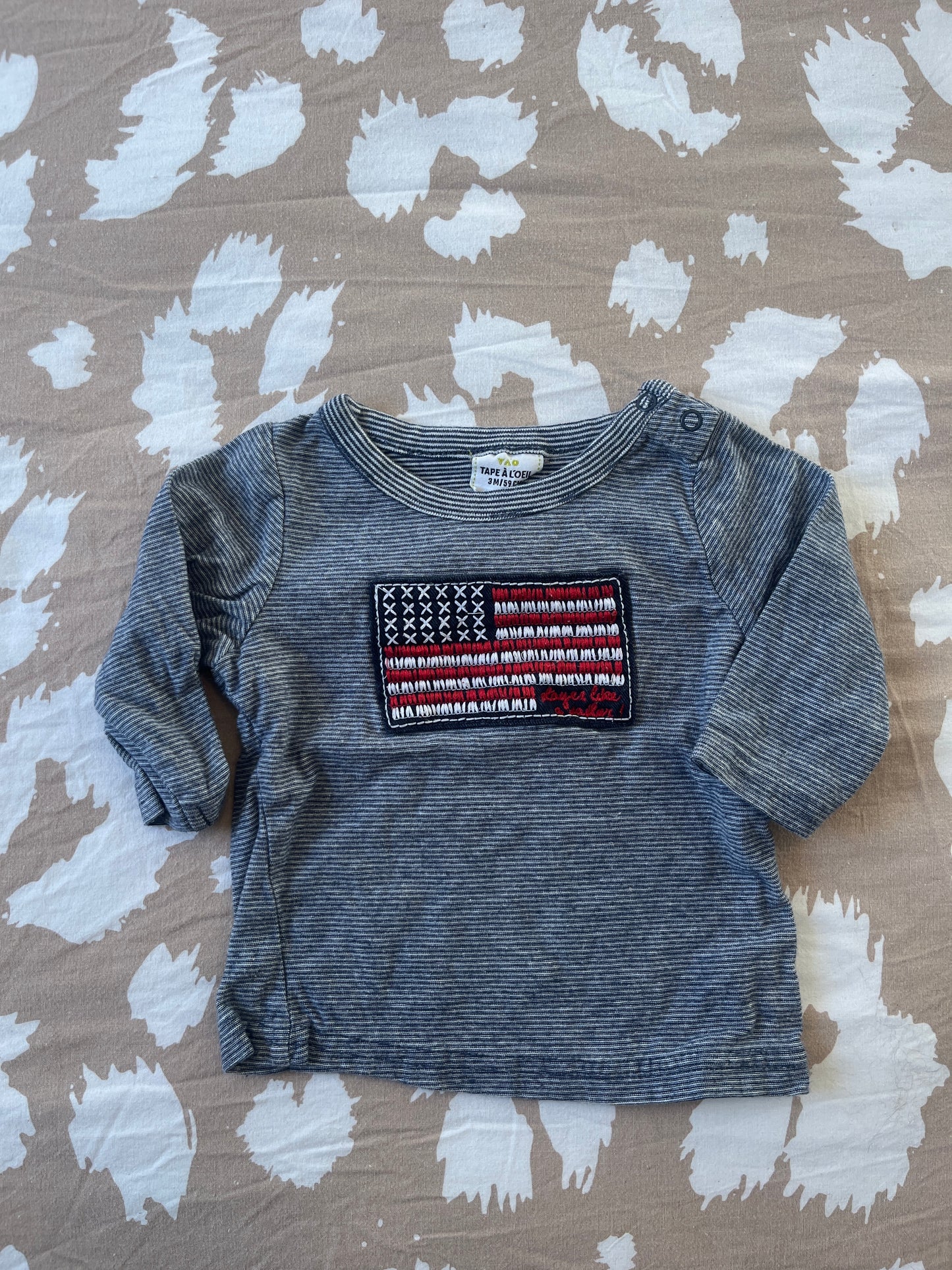 T-shirt à manches longues bleu avec drapeau - 3 mois