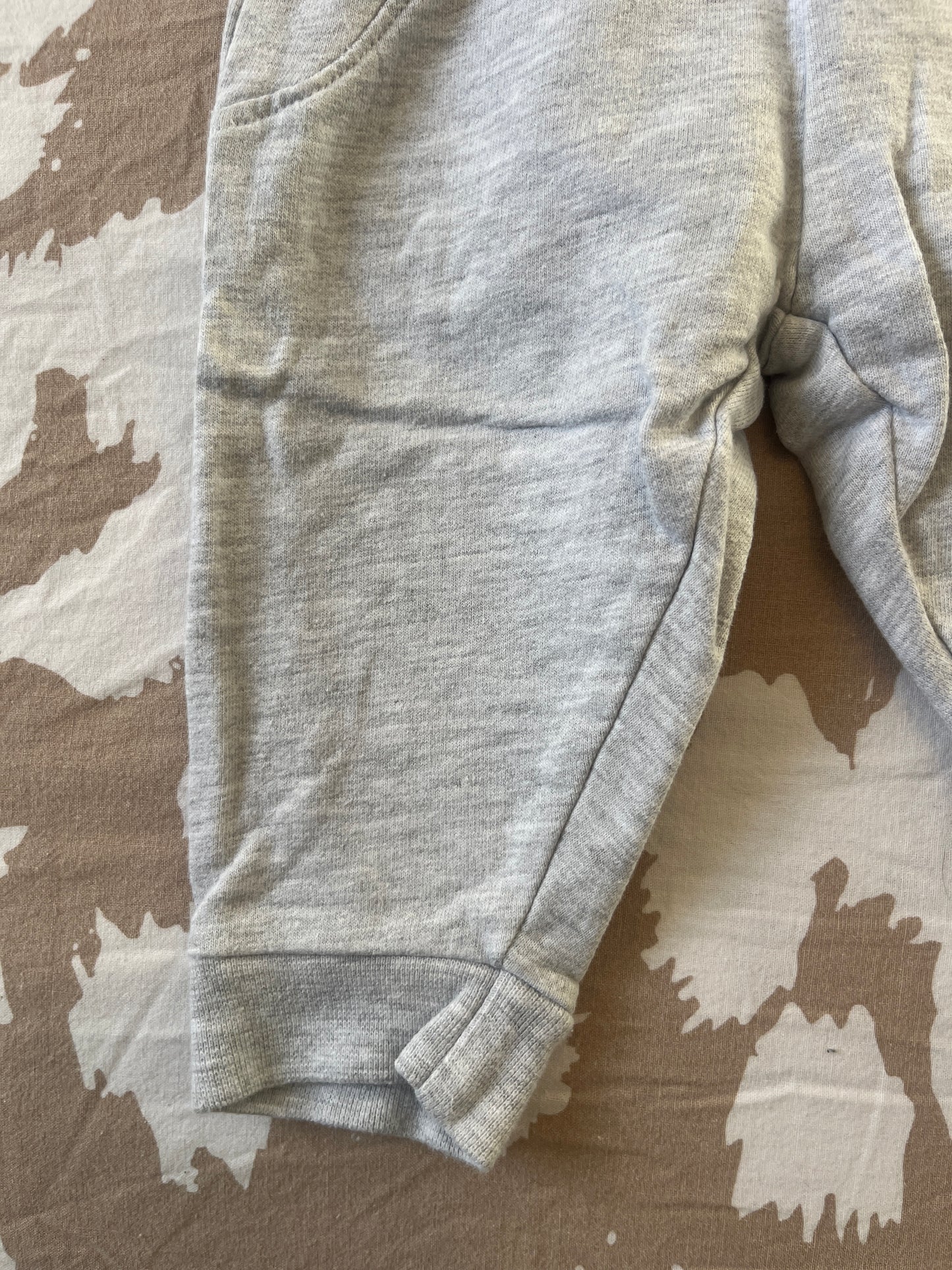 Jogging gris sans poches - 4/6 mois