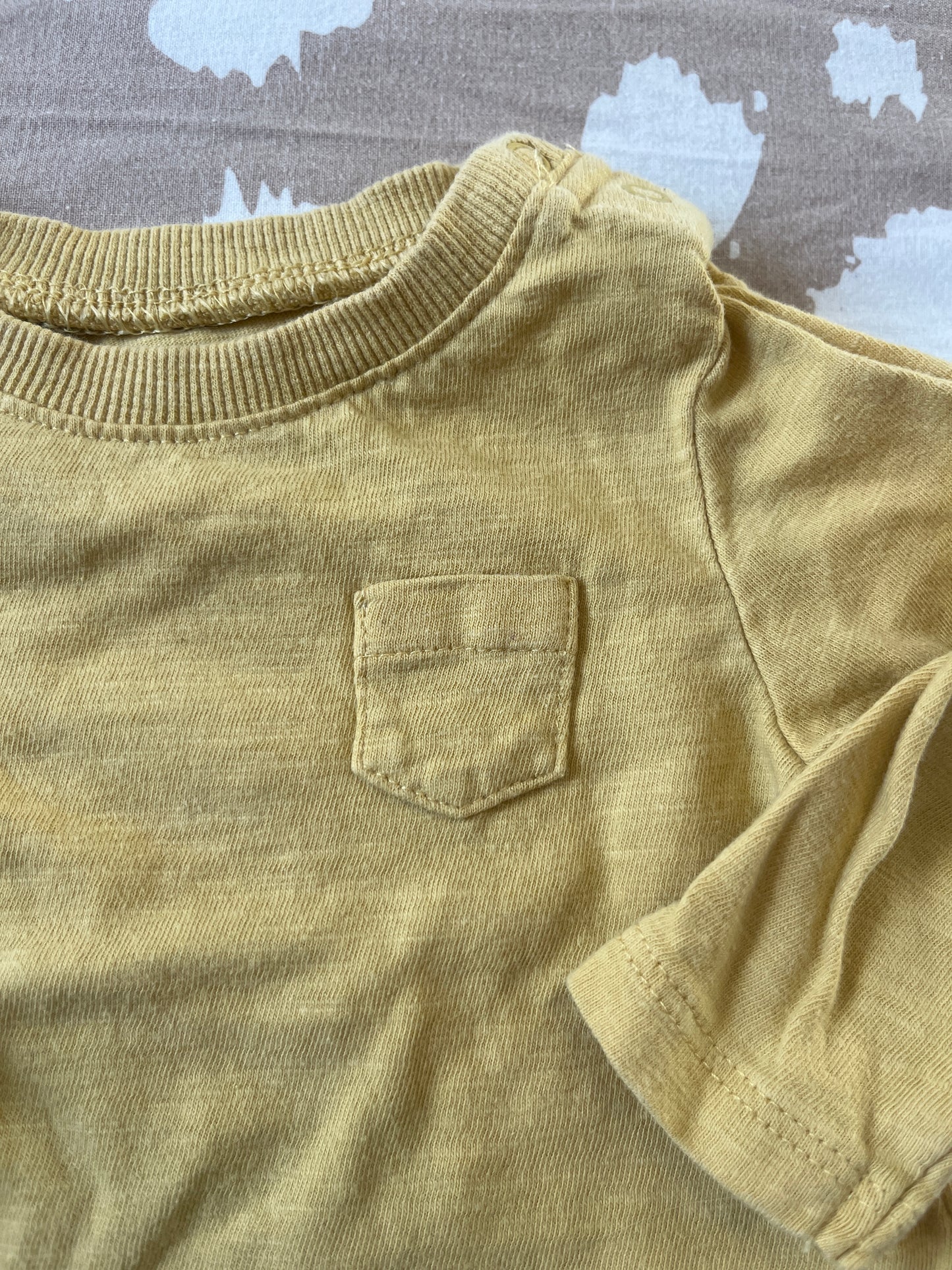 T-shirt à manches longues jaune avec poche - 3 mois