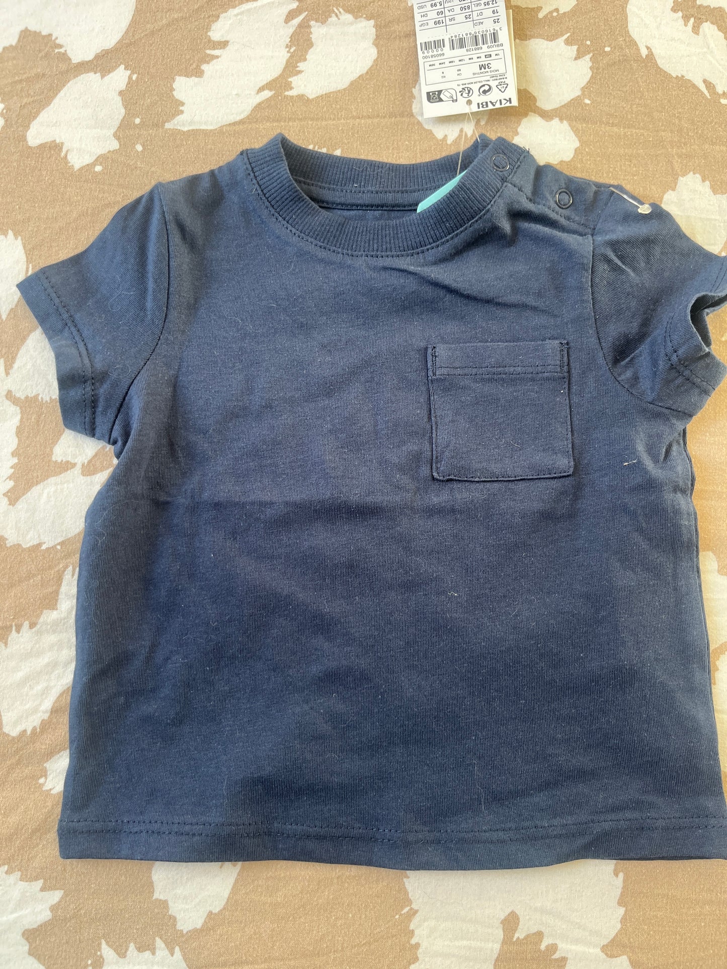 T-shirt à manches courtes bleu marine avec poche NEUF - 3 mois