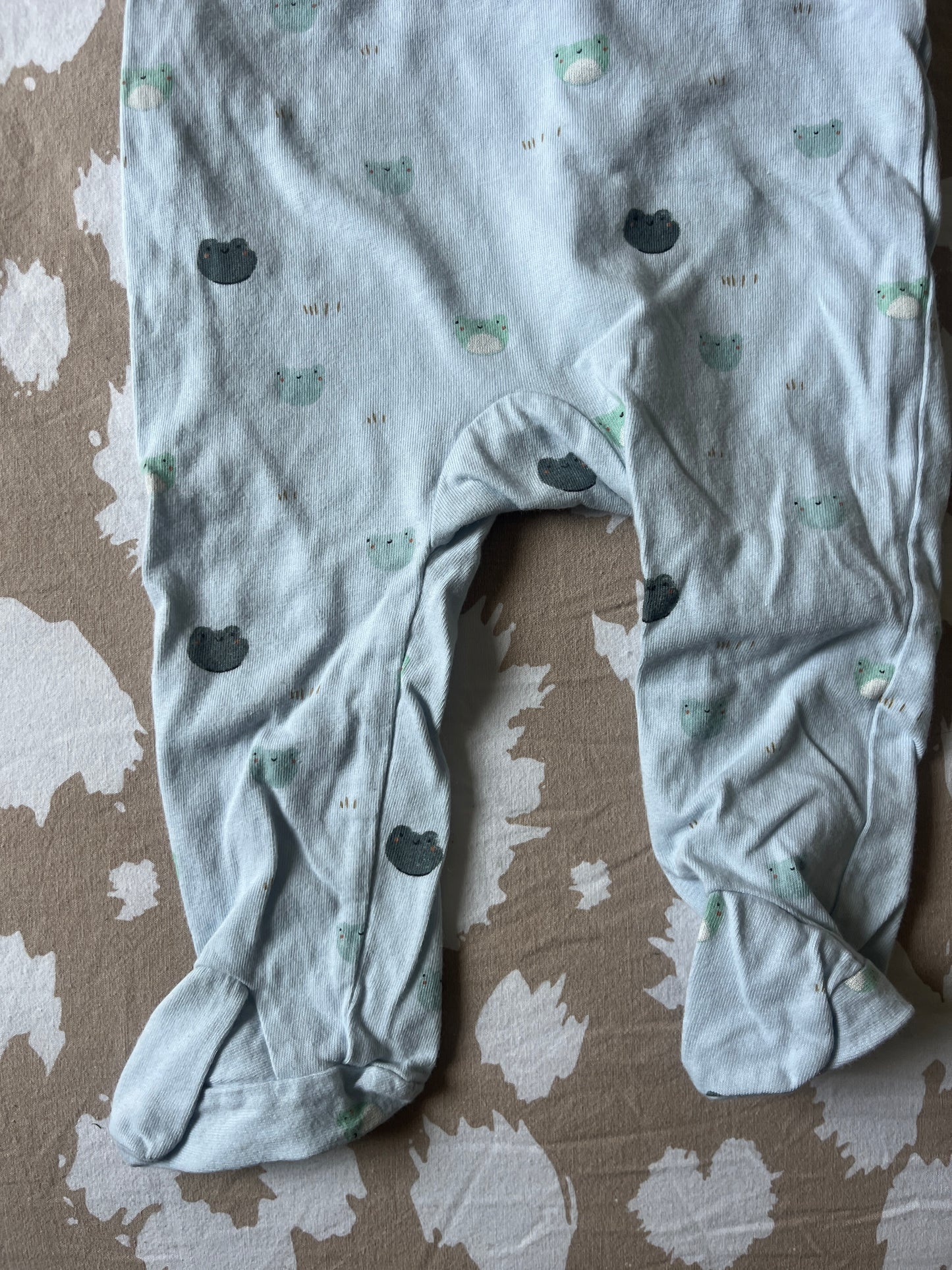 Pyjama léger bleu ciel avec grenouilles - 6 mois