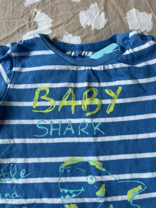 Barboteuse bleue à rayures Baby Shark - 6 mois