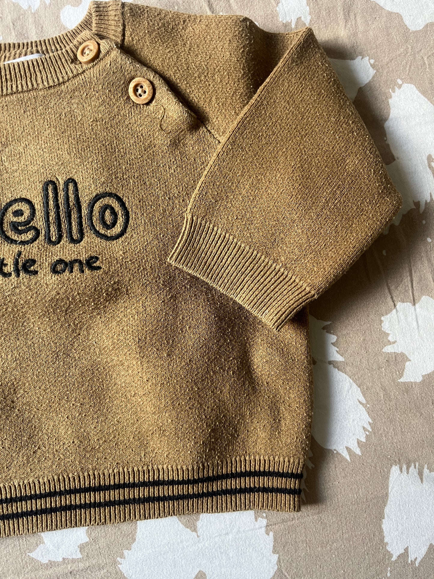 Pull marron à manches longues « hello Little one » - 6 mois