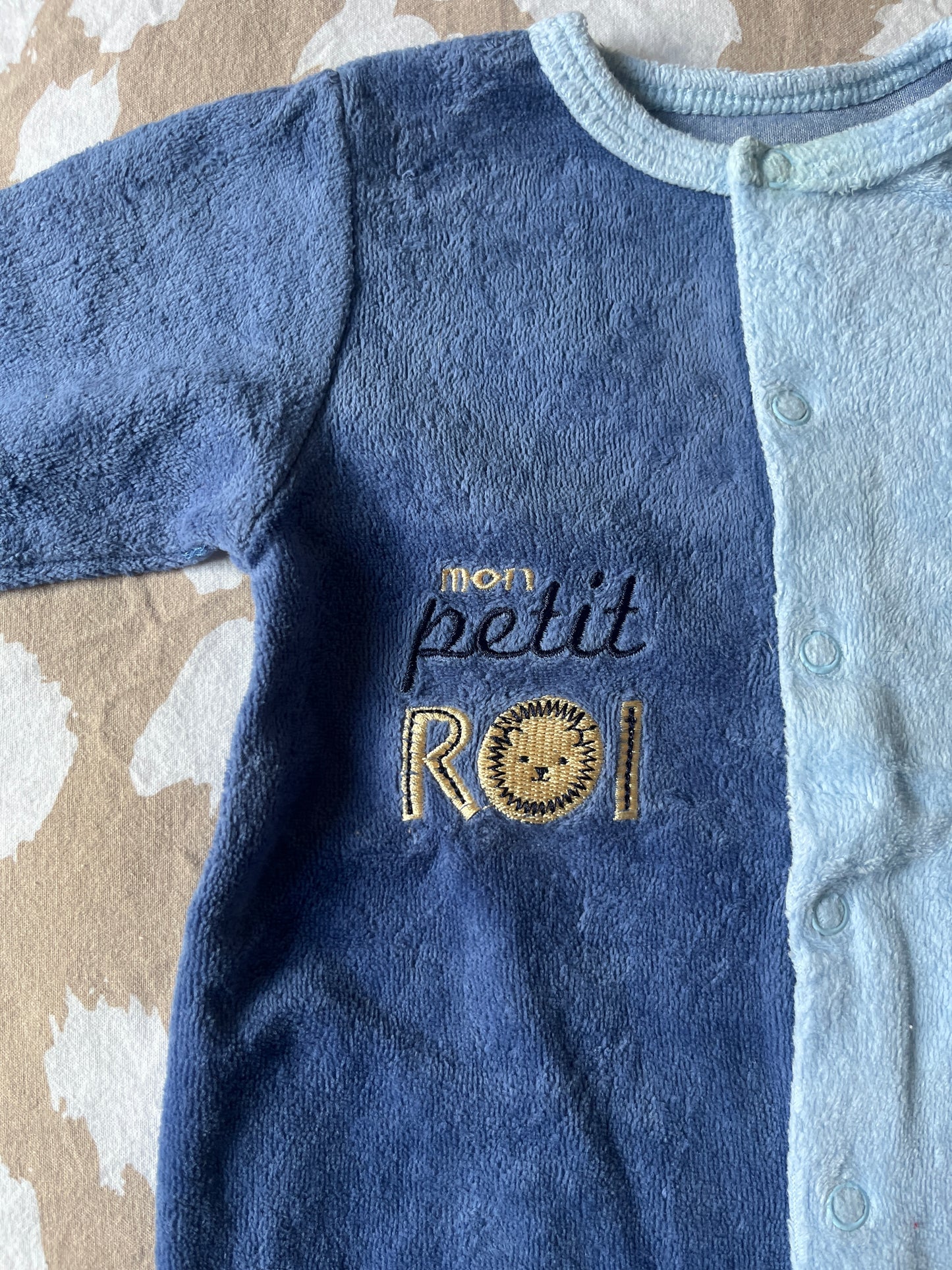 Pyjama en velours bicolore bleu lion Sucre d’Orge - 6 mois