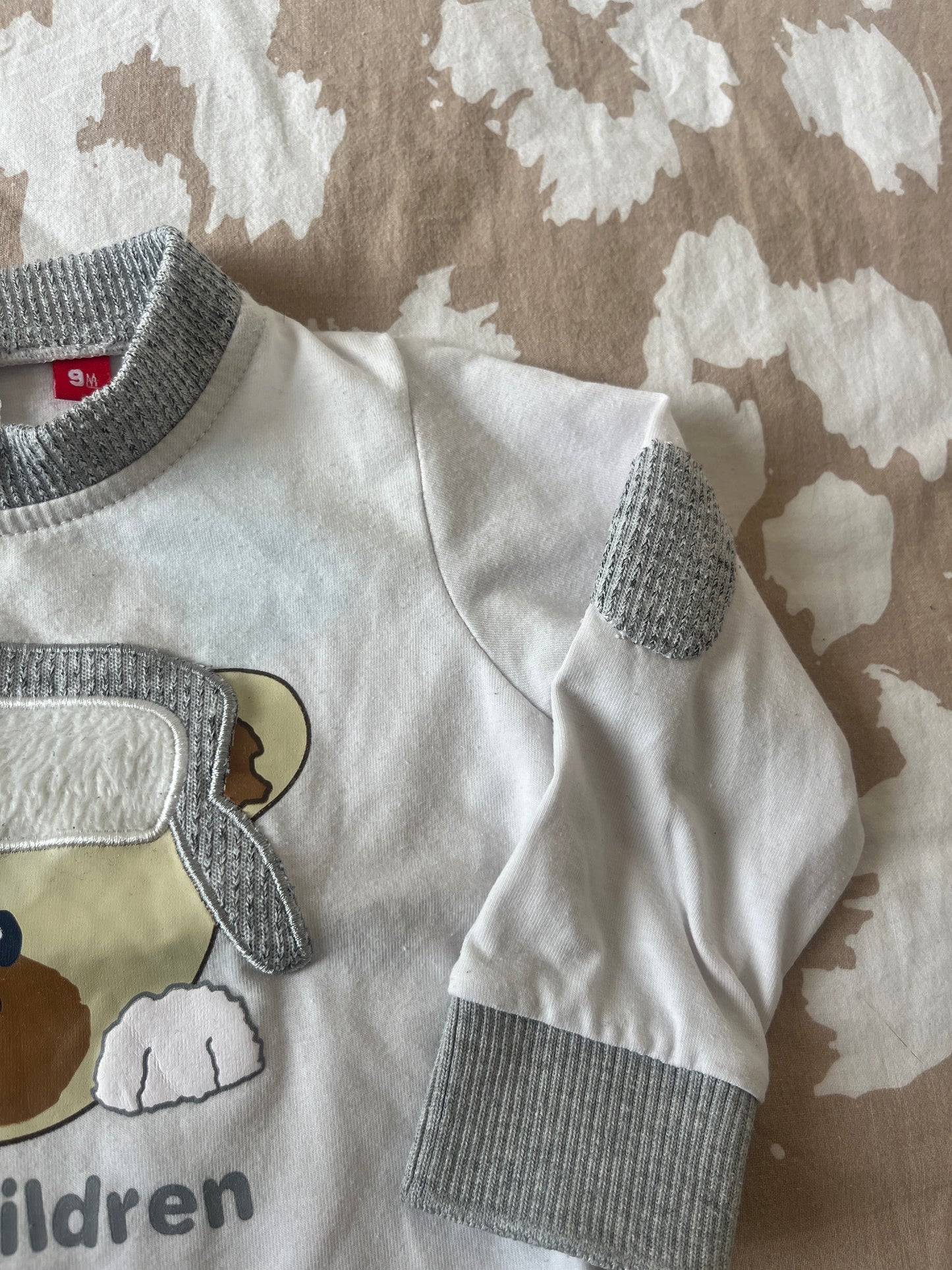 T-shirt à manches longues avec tête de chien « Little children » - 9 mois
