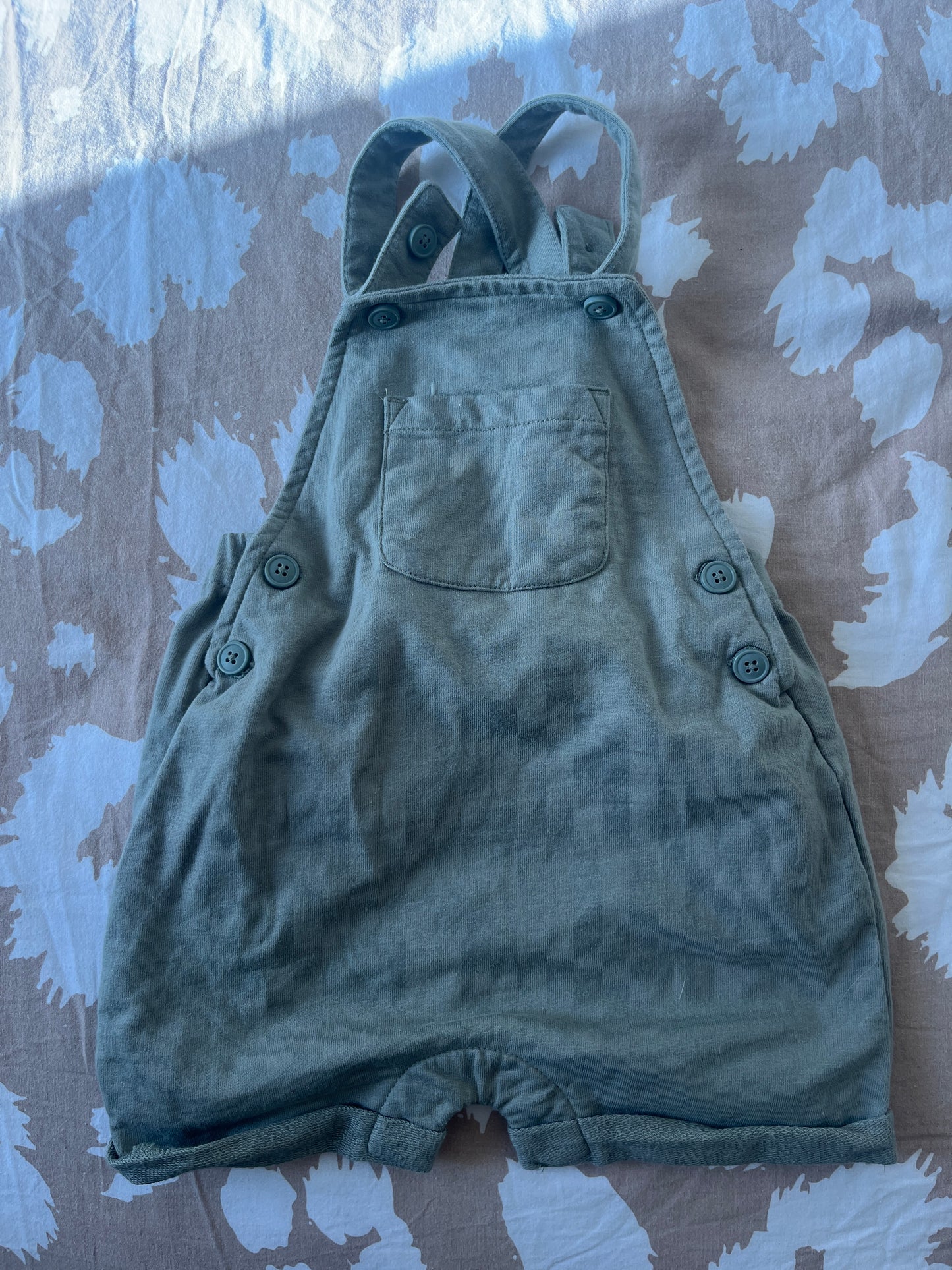 Ensemble t-shirt à manches courtes + salopette - 18 mois