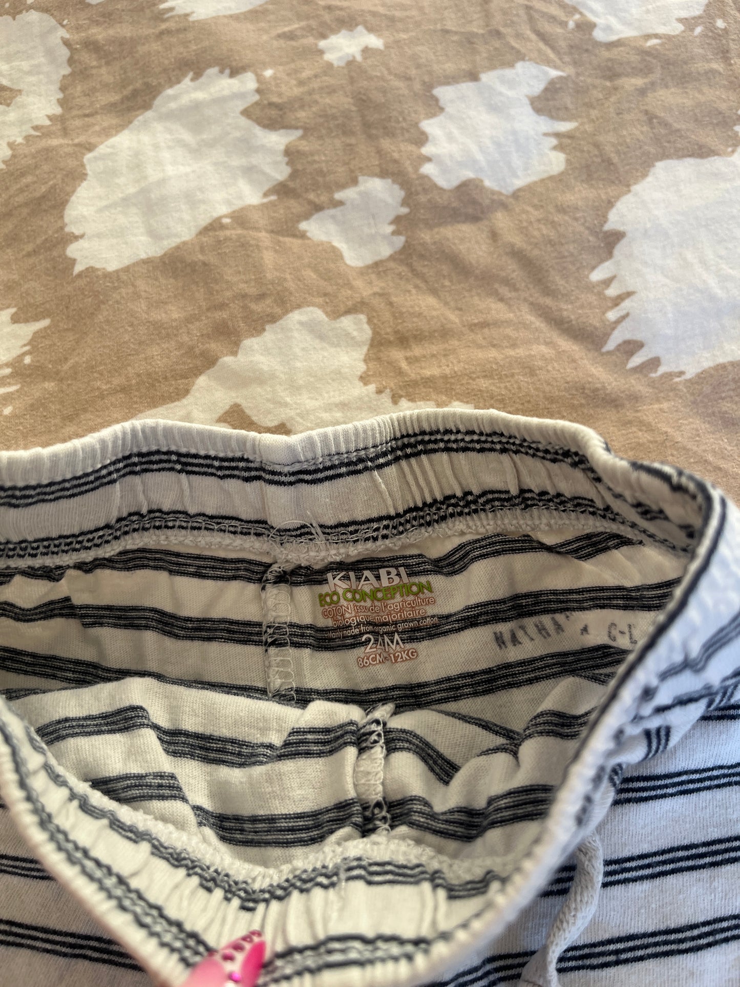 Lot 2 shorts bleu et rayé - 24 mois
