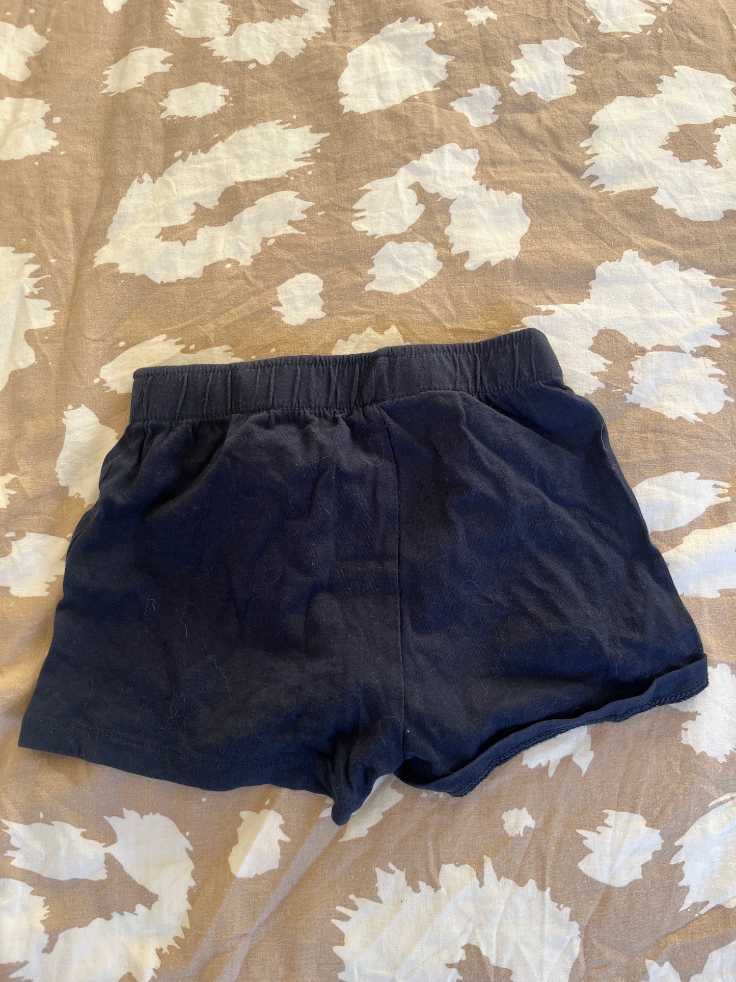 Lot 2 shorts bleu et rayé - 24 mois