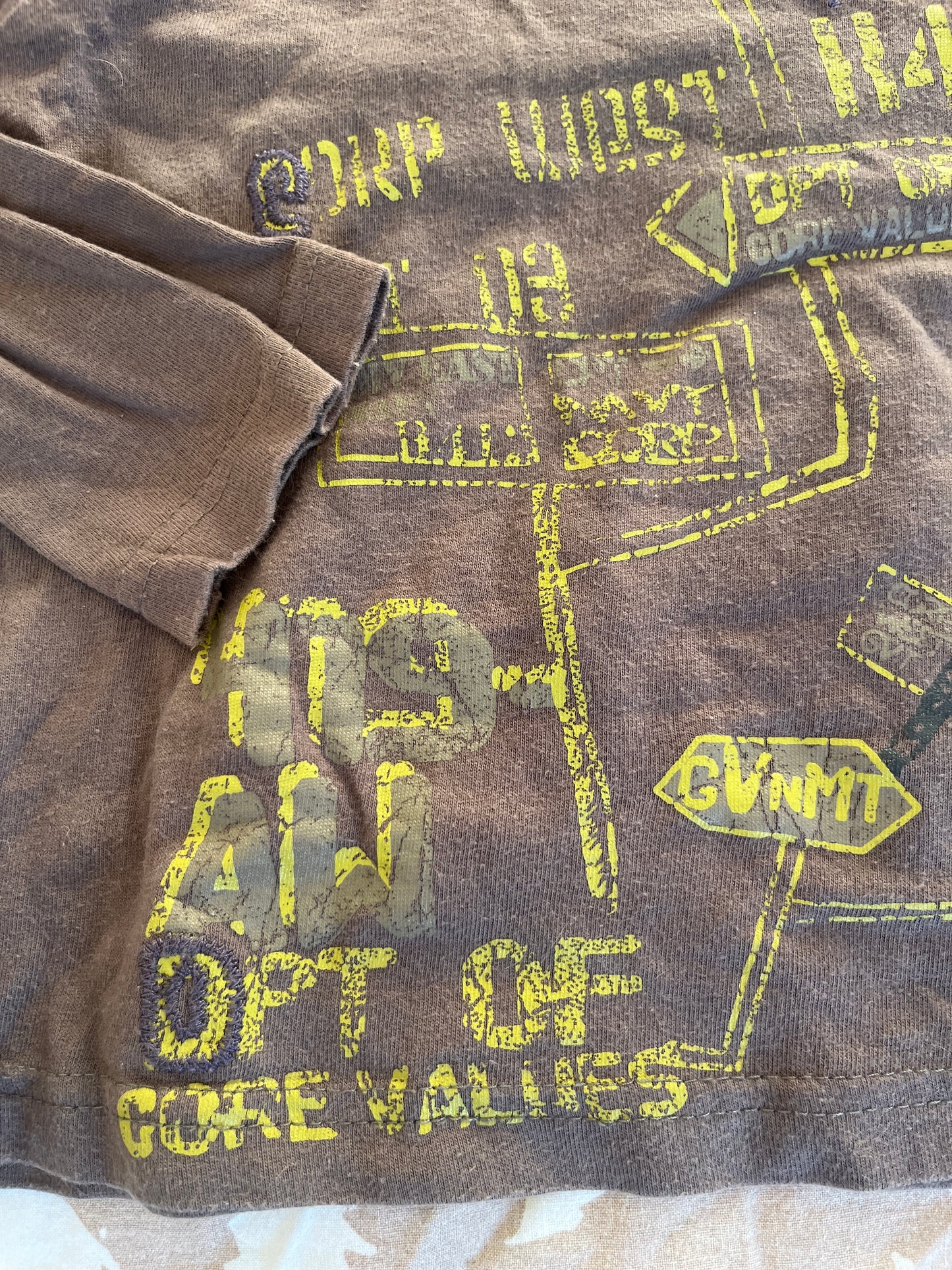 T-shirt à manches longues marron vintage Active Wear - 2 ans