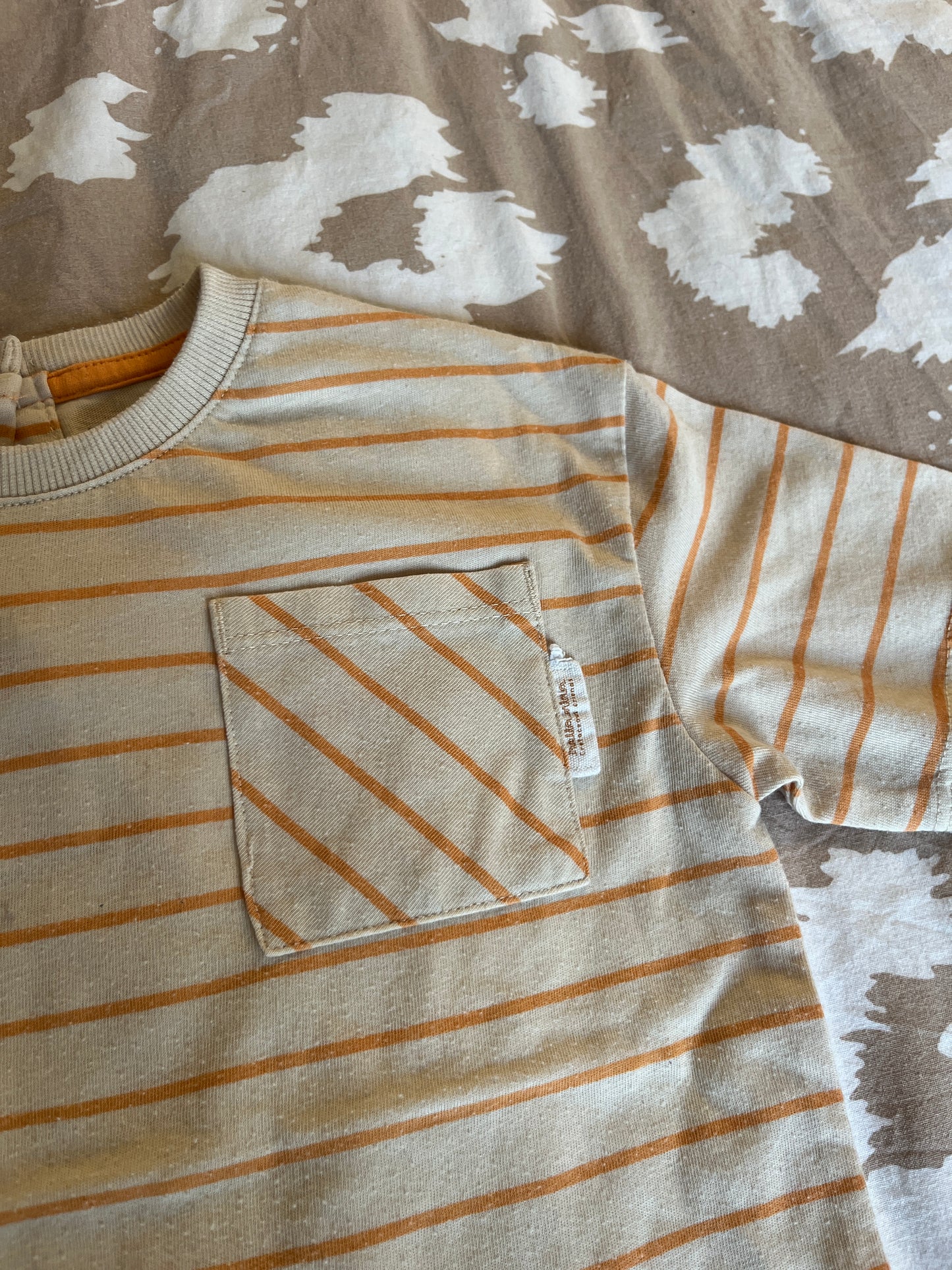 T-shirt à manches courtes beige à rayures orange - 36 mois