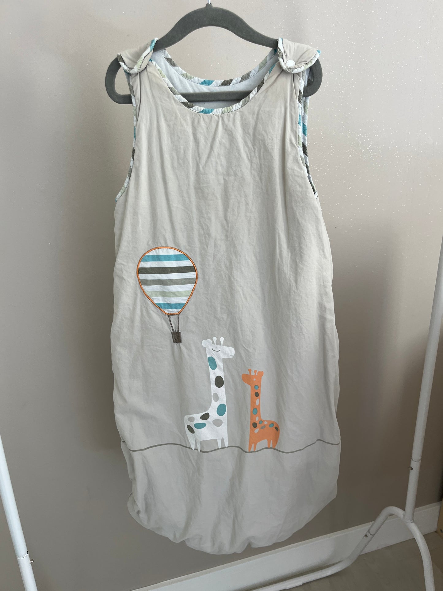 Gigoteuse gris motifs girafes - 6/18 mois (84cm)