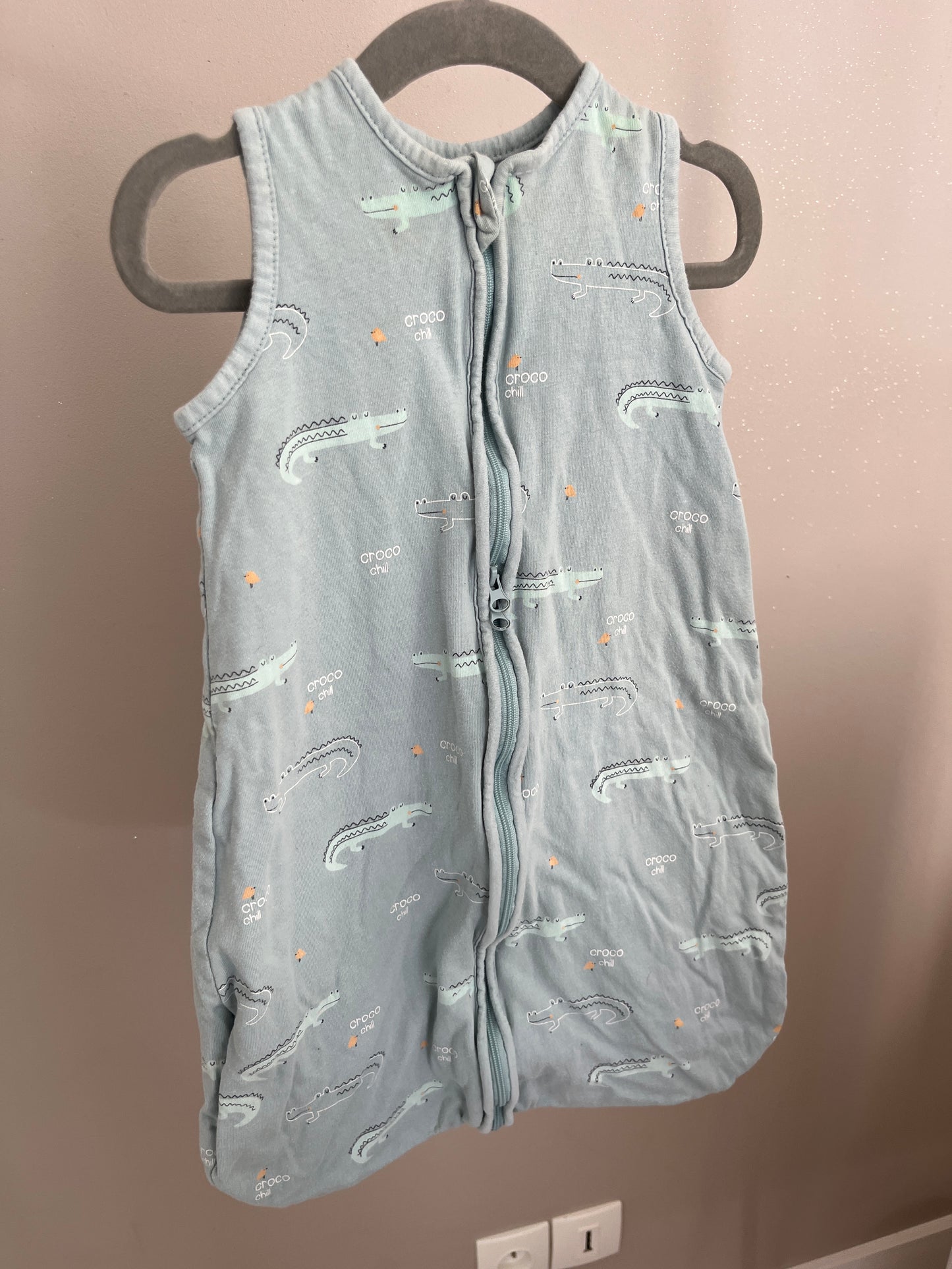 Gigoteuse légère TOG1 vert sauge à zip motifs crocodiles - 0/6 mois