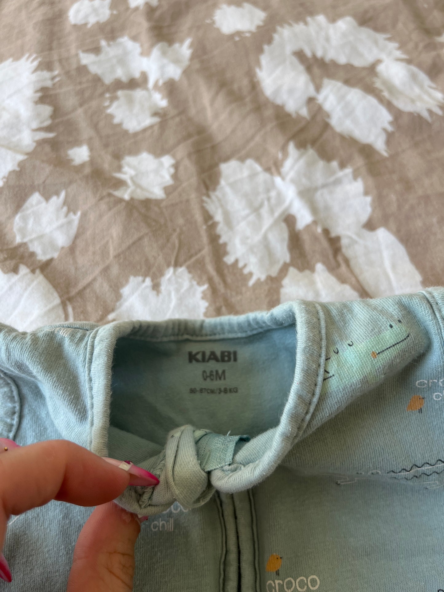 Gigoteuse légère TOG1 vert sauge à zip motifs crocodiles - 0/6 mois