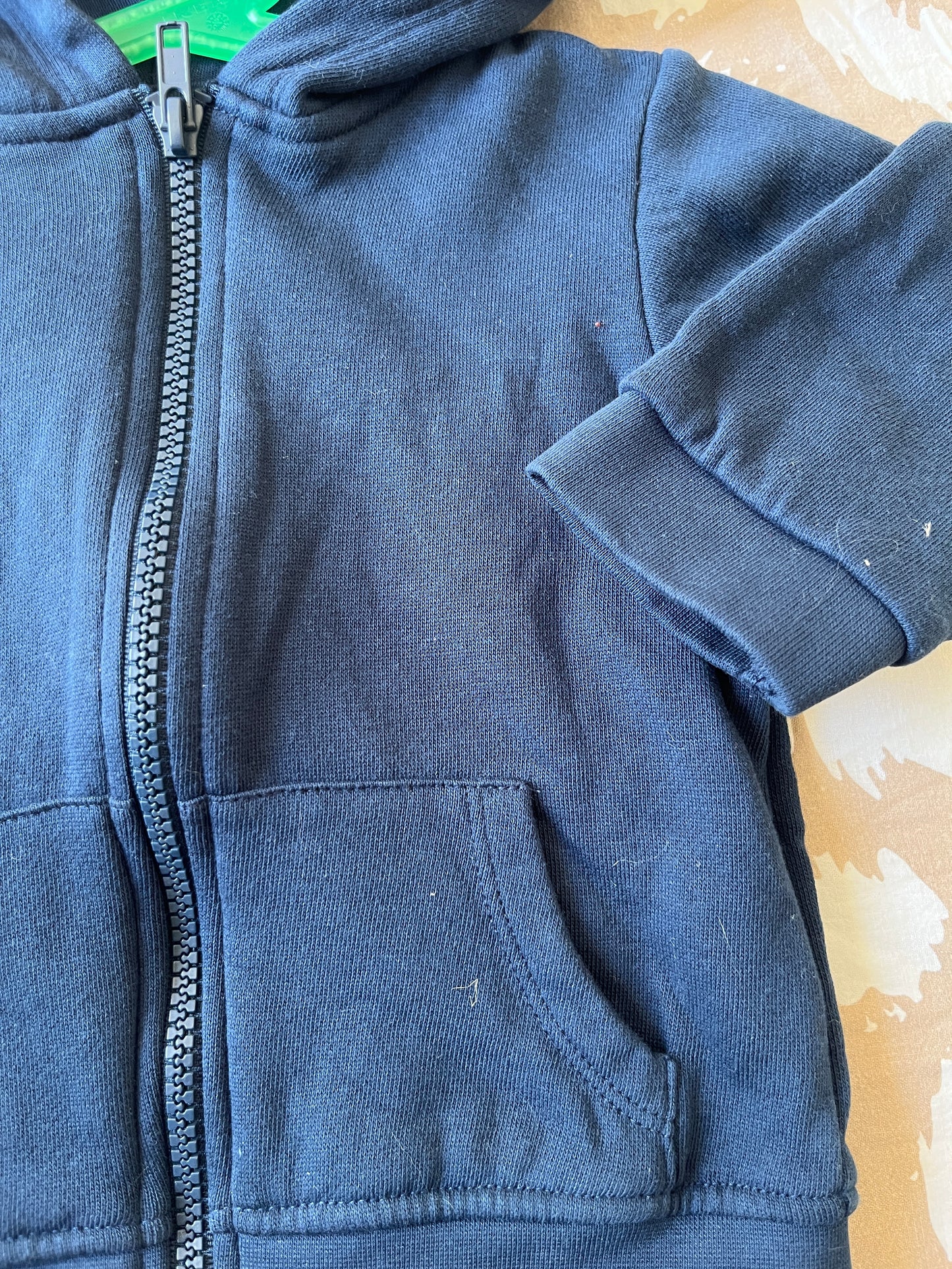 Gilet à capuche bleu marine à zip molletonnée - 12 mois