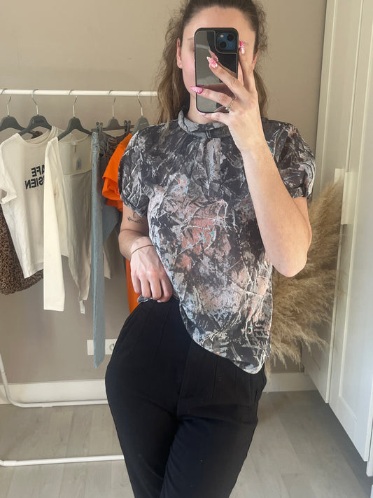 T-shirt à manches courtes fleuri transparent - M