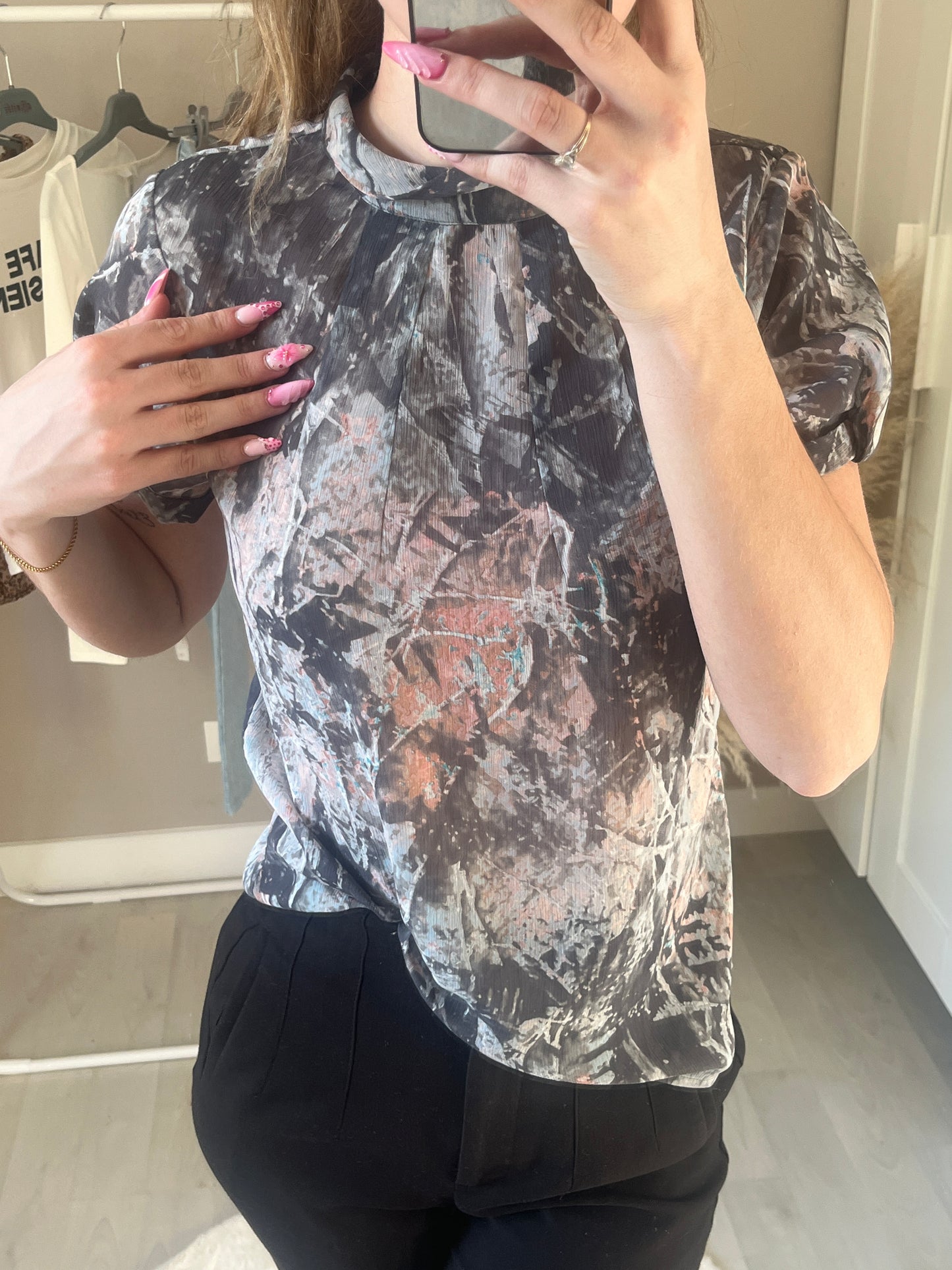 T-shirt à manches courtes fleuri transparent - M