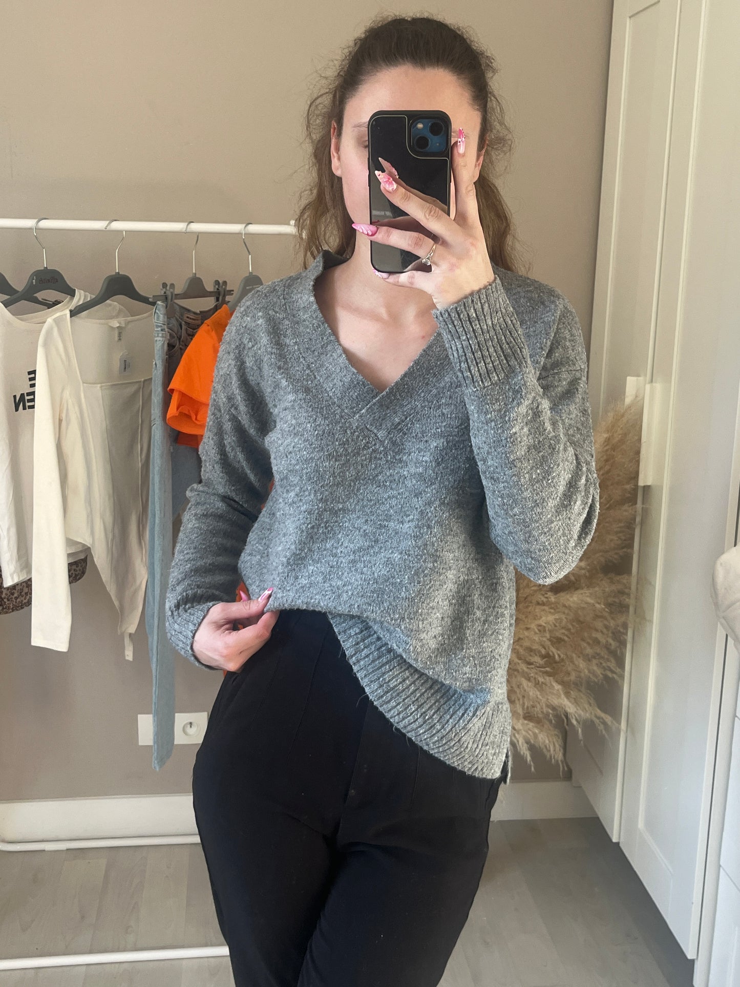 Pull à manches longues gris col V - S
