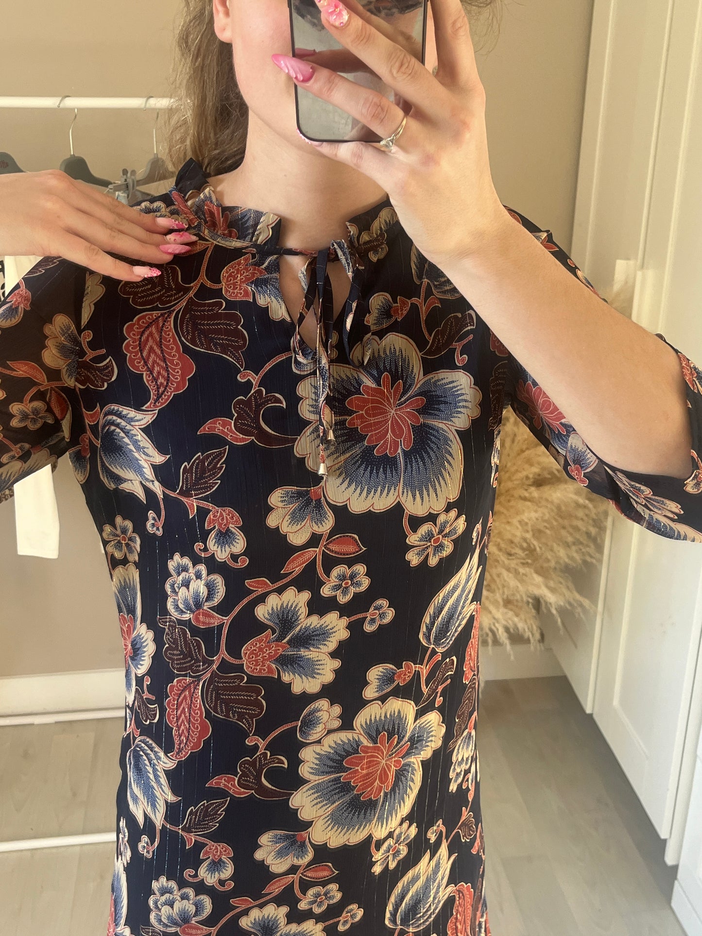 Robe courte bleu à fleurs manches 3/4 - S